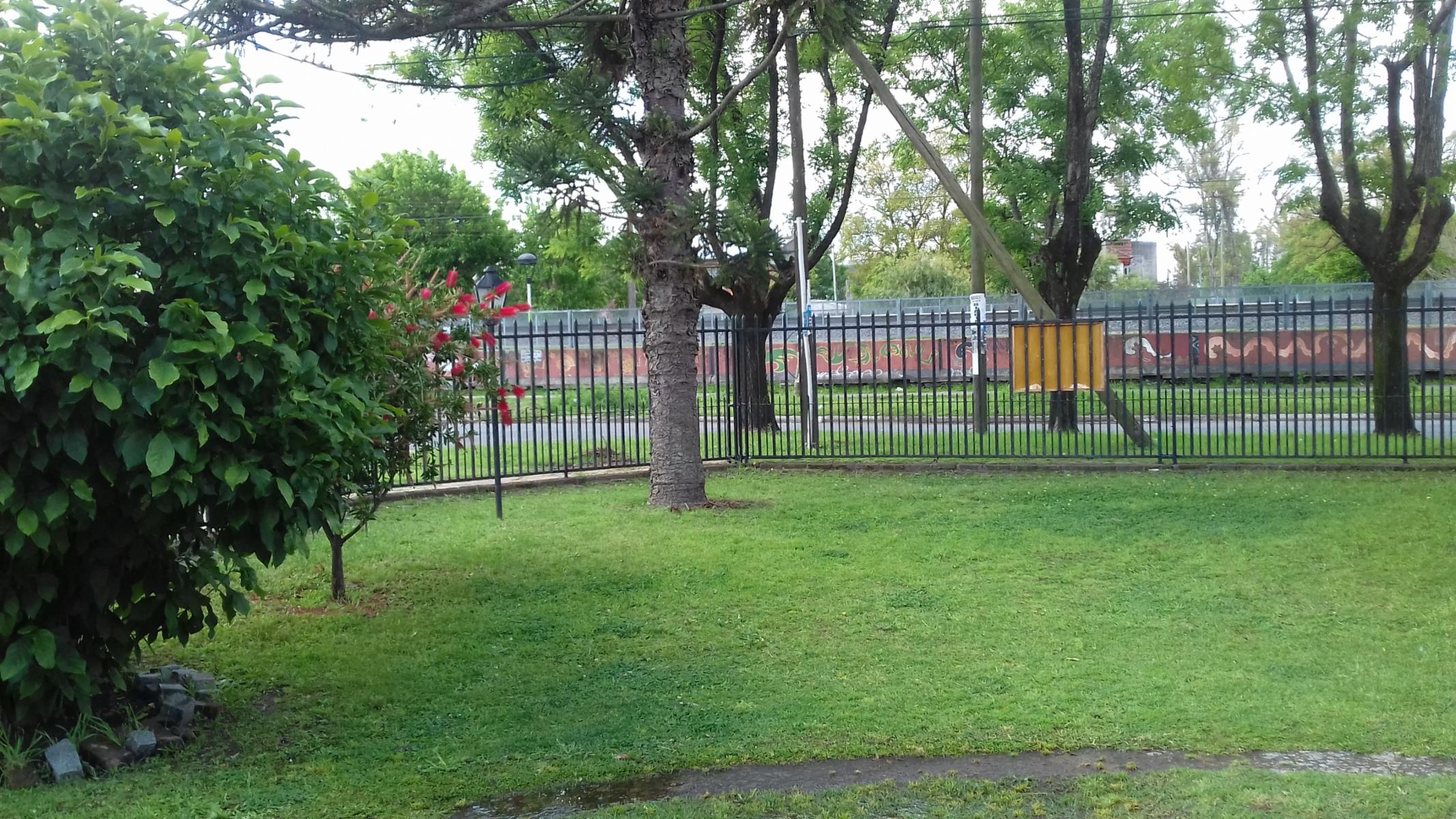Hermosa casa con dependencia en venta — foto 5