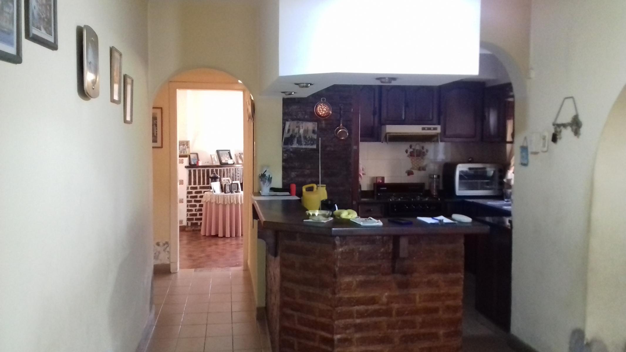 Hermosa casa con dependencia en venta — foto 13