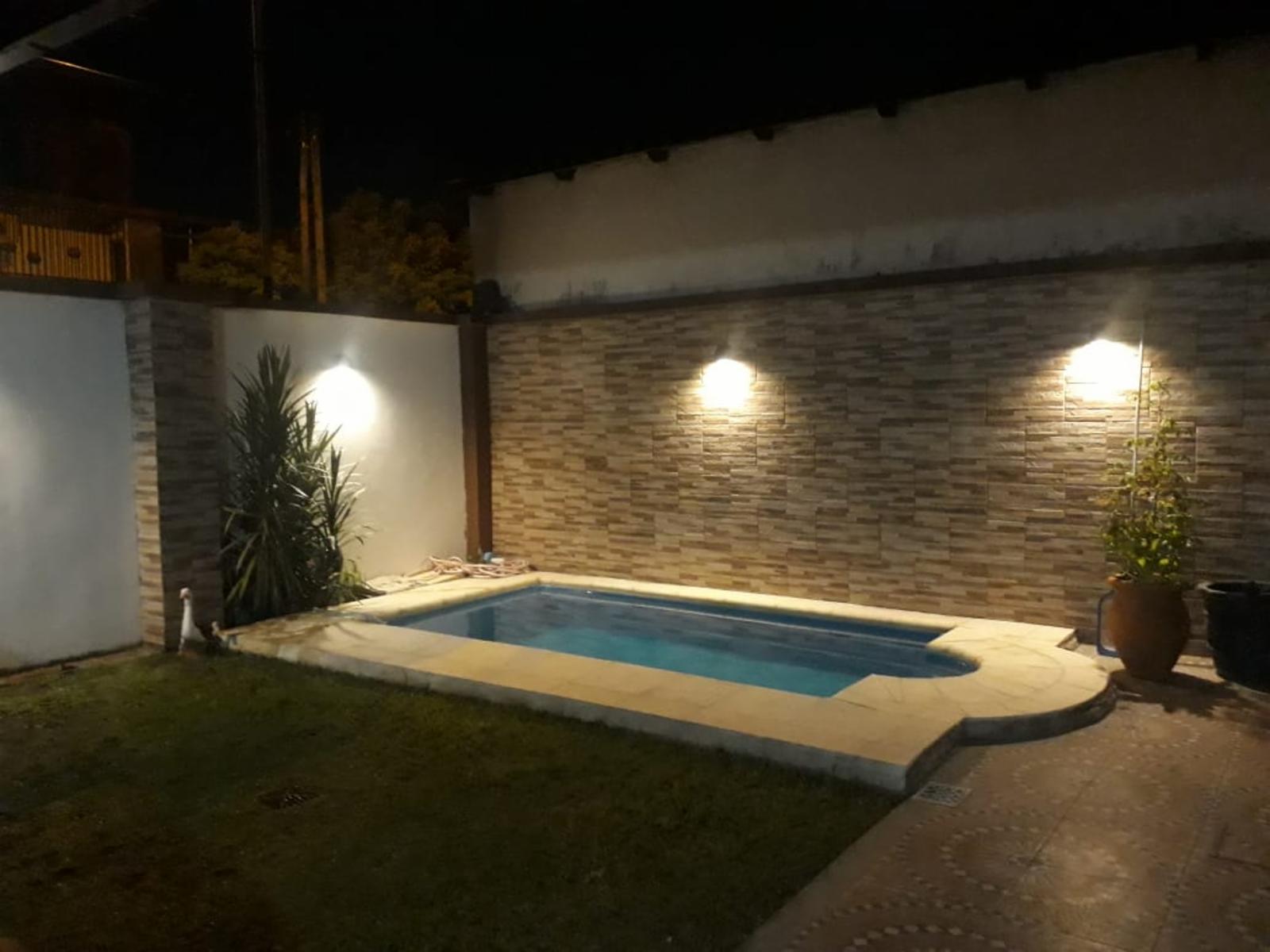 Hermosa casa en venta Paso del Rey Centro, lado norte