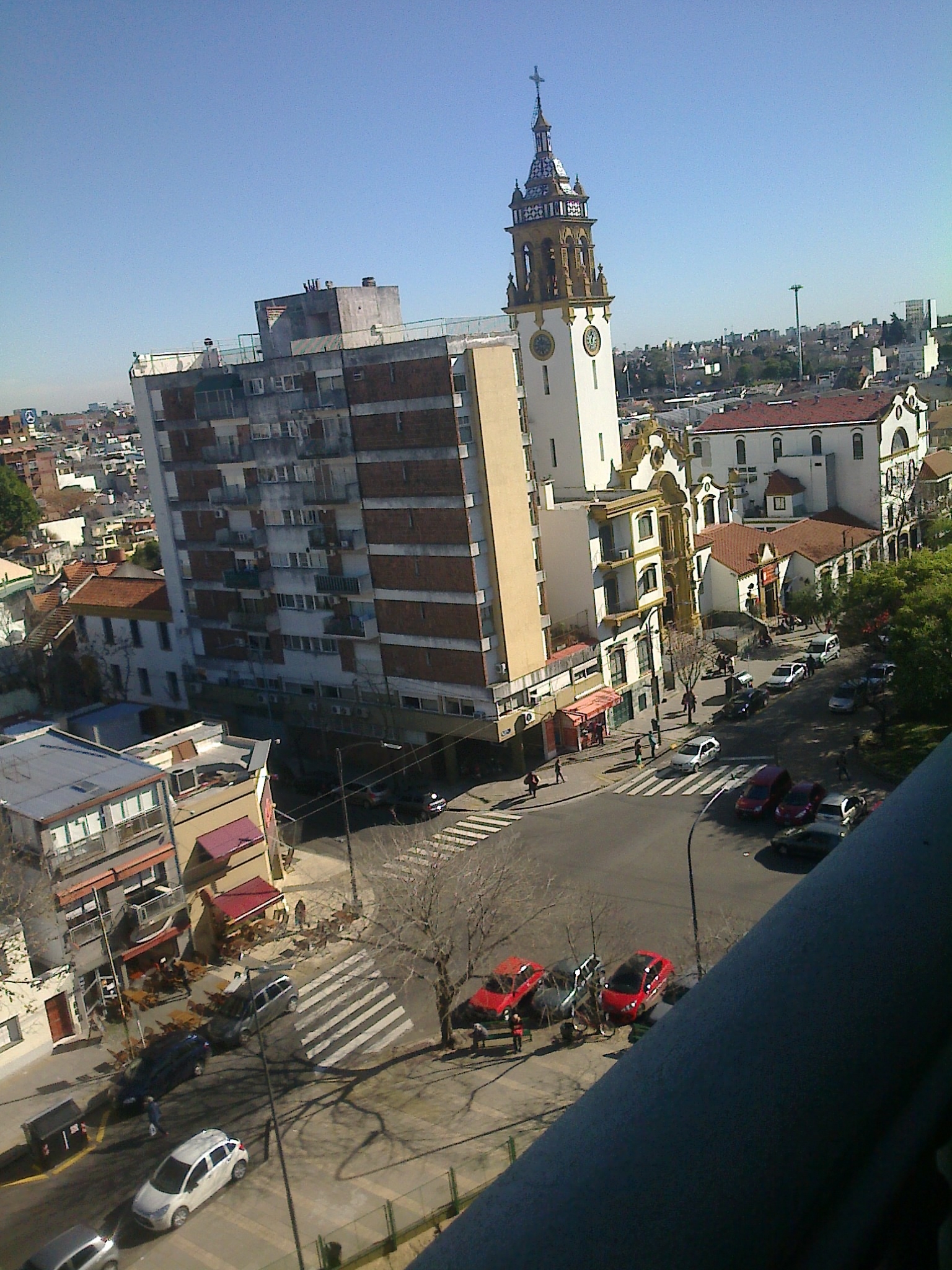 INCREIBLE DEPARTAMENTO EXCELENTE ESTADO SOBRE AVDA. SAN ISIDRO LABRADOR