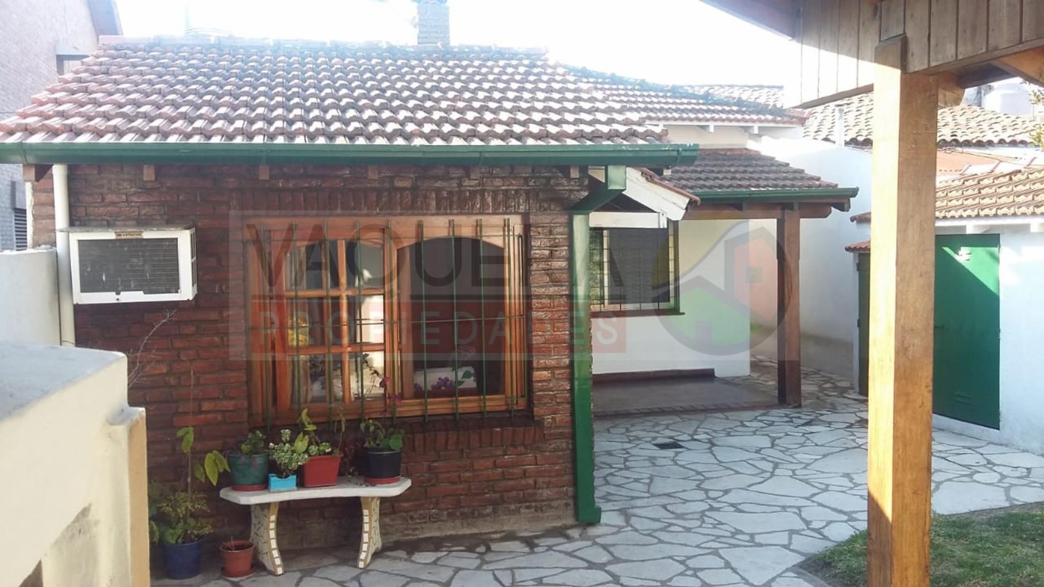 Impecable chalet de 4 ambientes en una planta con jardin y pileta — foto 13