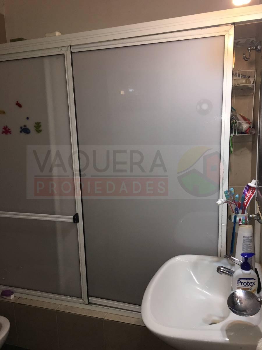 Amplio PH Planta Baja Al Frente, Tipo Casa, Totalmente Independiente. APTO CREDITO. — foto 8