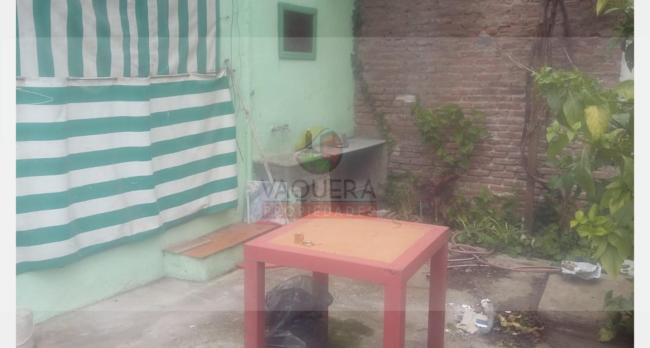 Solida casa de dos dormitorios en venta en Los Polvorines. — foto 10