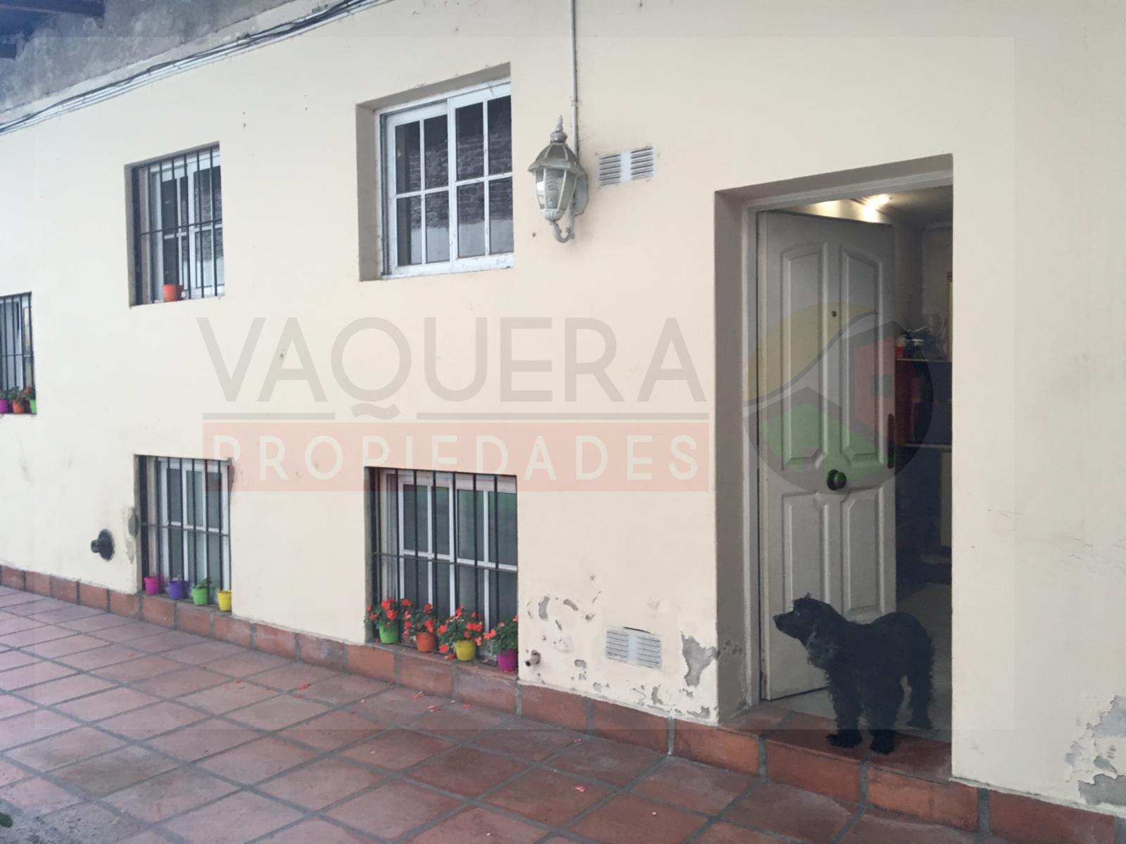 PH al medio de tres ambientes en dos plantas sobre Av.del Libertador en San Fernando. — foto 6