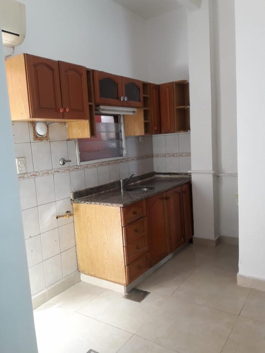Muy cómodo PH de dos dormitorios en Planta Baja al frente en Virreyes. — foto 10