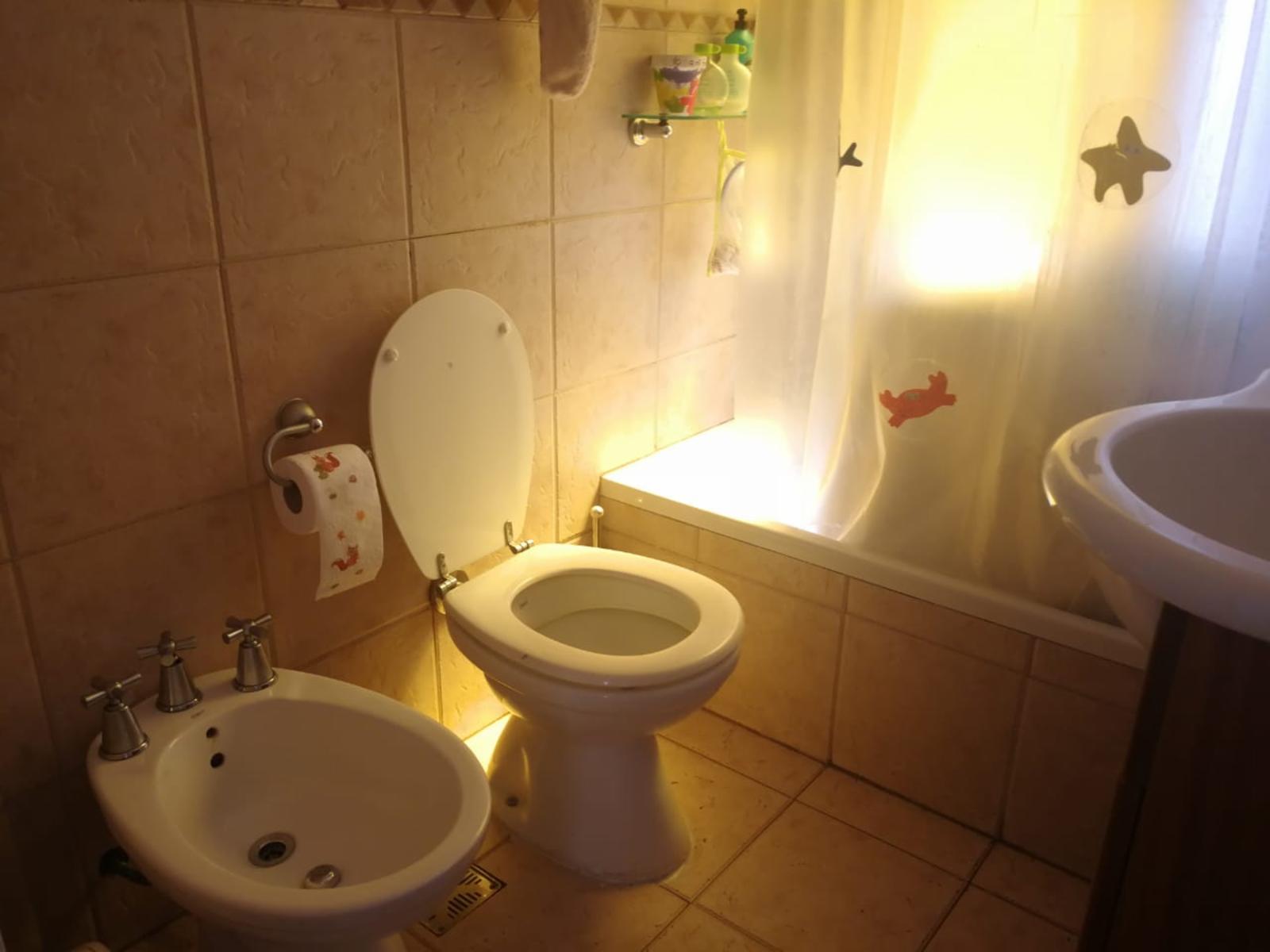Hermoso y cómodo departamento de tres ambientes con cochera en venta en San Isidro. — foto 9