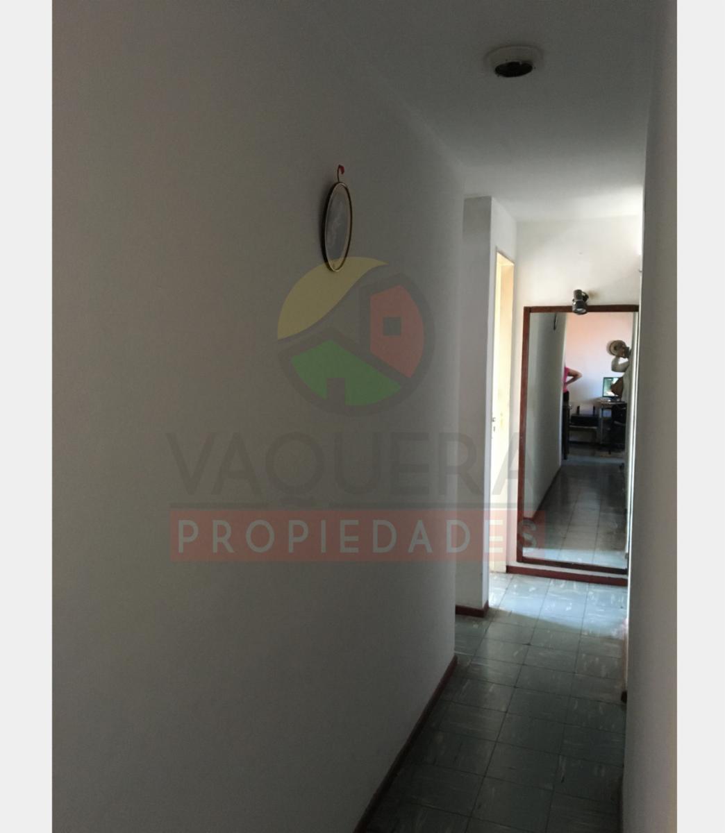 Luminoso departamento de tres dormitorios en venta en San Isidro. — foto 10