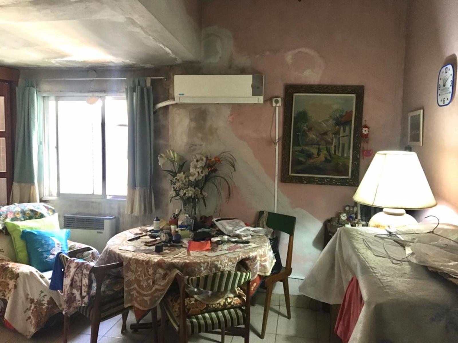 Casa a refaccionar o para poner en valor ubicada en la mejor zona mixta residencial comercial de Victoria — foto 3