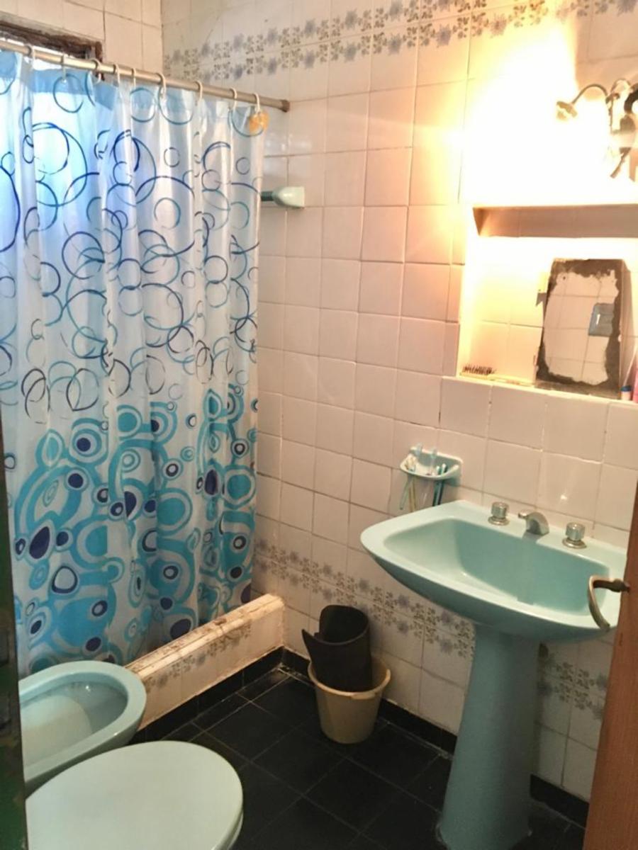 Casa a refaccionar o para poner en valor ubicada en la mejor zona mixta residencial comercial de Victoria — foto 10