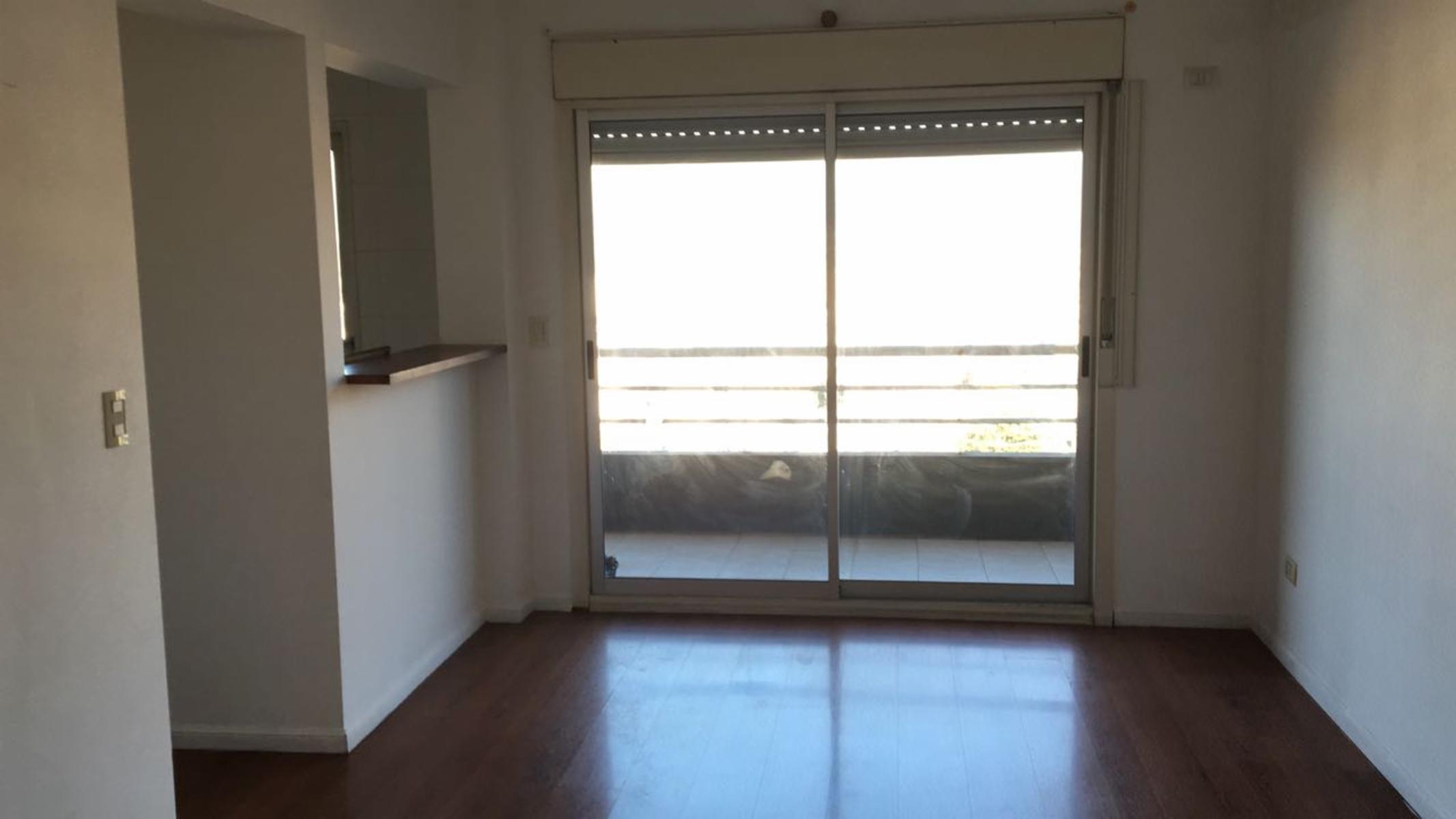Departamento de dos ambientes con impresionante vista abierta de San Fernando. — foto 5