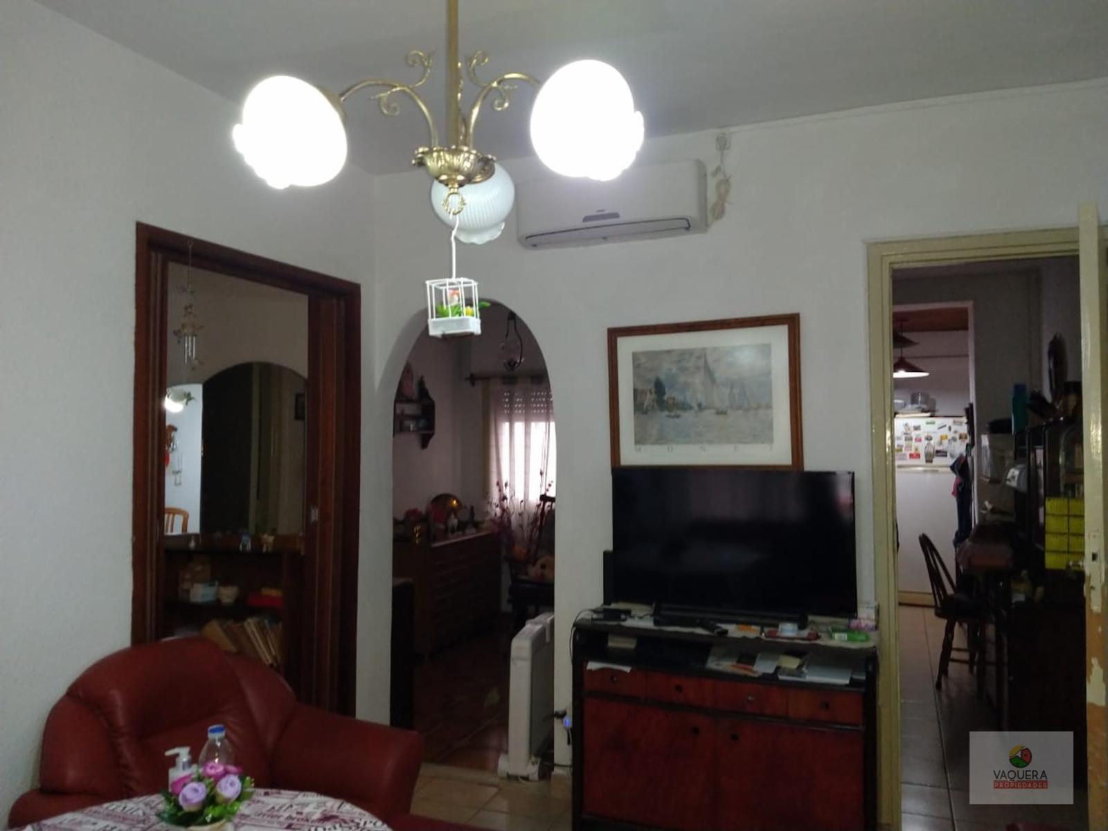 VaqueraPropiedades vende departamento den San Isidro.