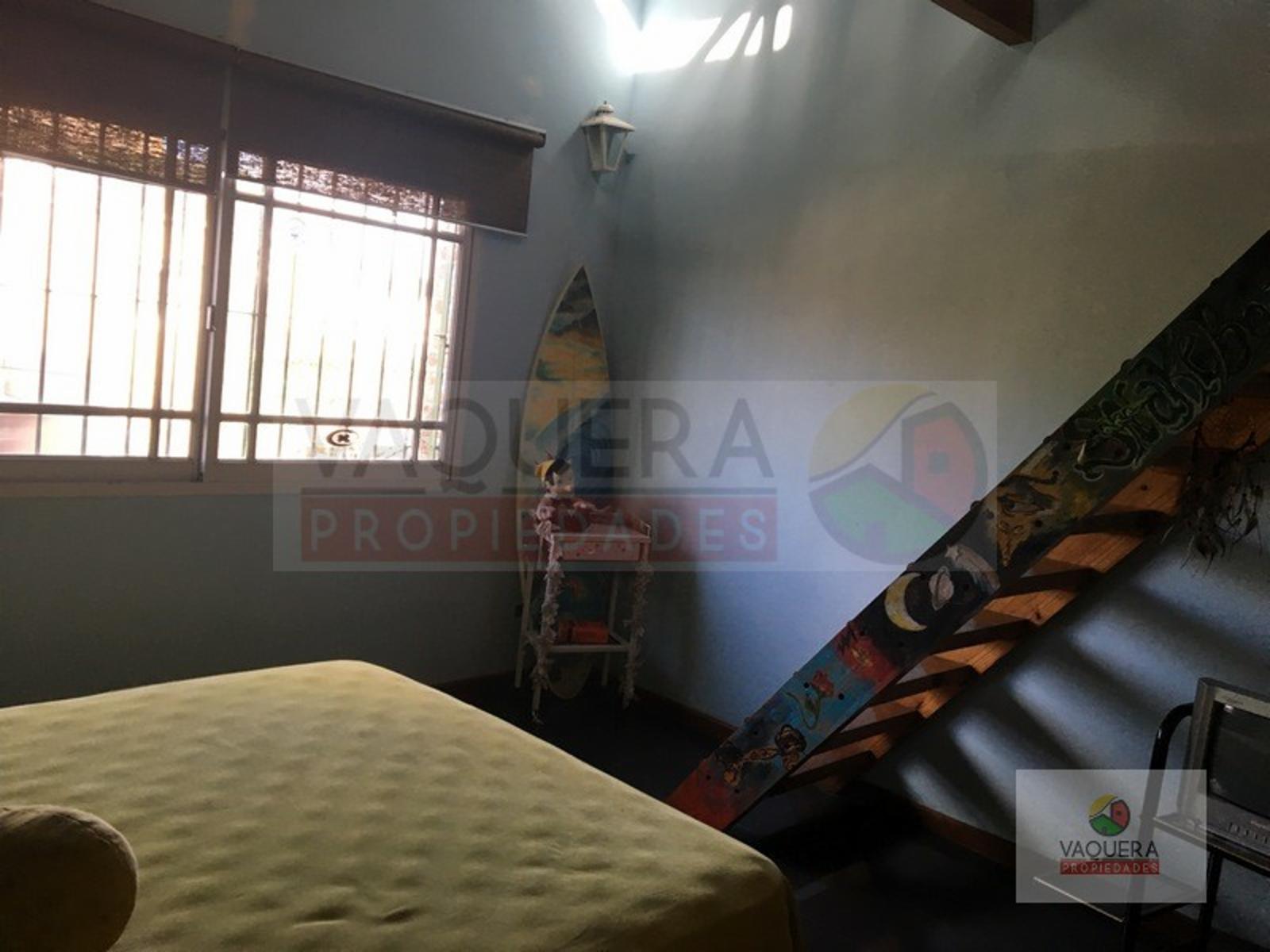 Vaquerapropiedades Vende Chalet en Dos Plantas, Terreno Propio, en San Fernando. — foto 15