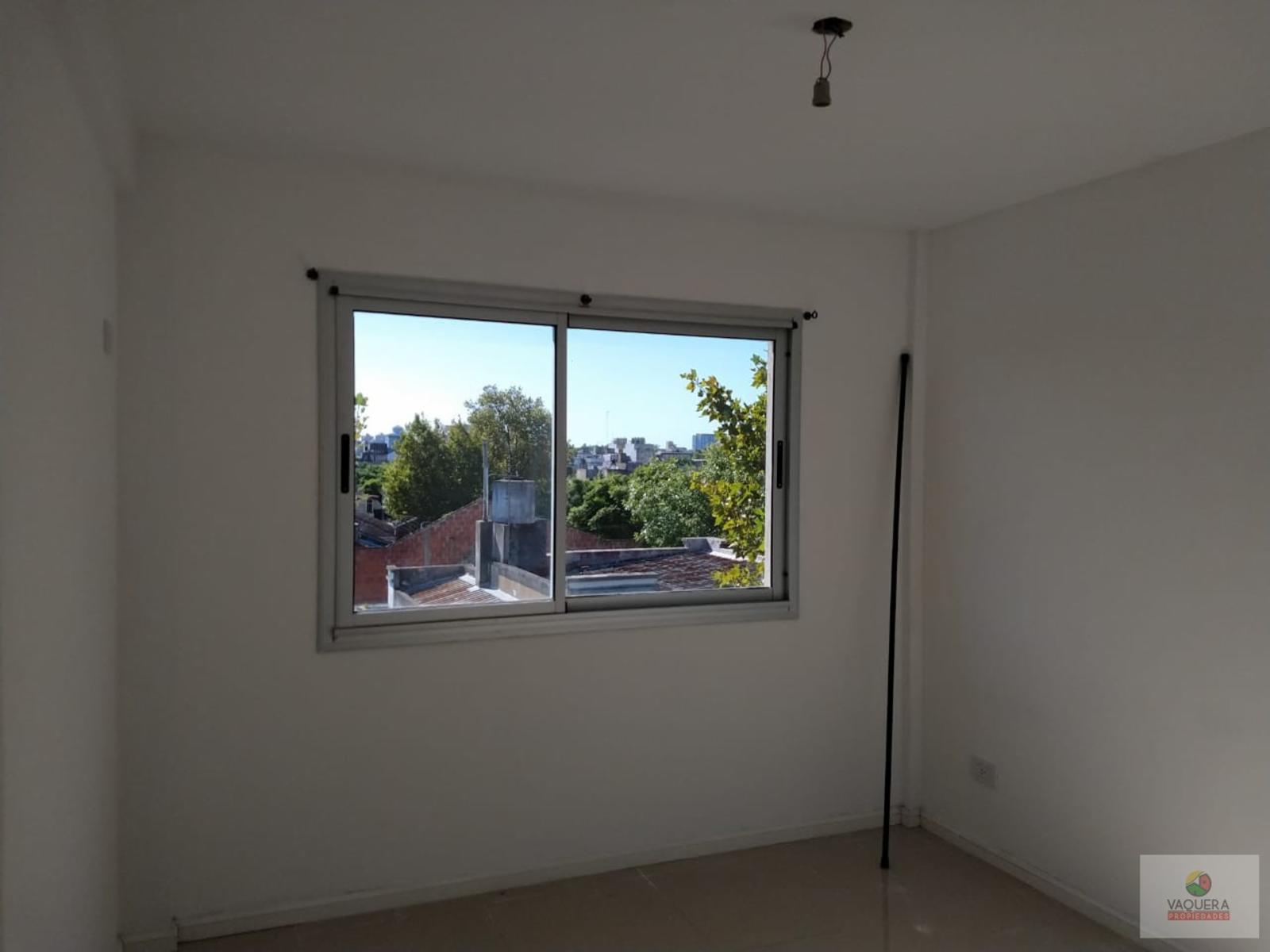 Vaquerapropiedades Vende Hermoso Departamento de Dos Ambientes en San Fernando. — foto 7