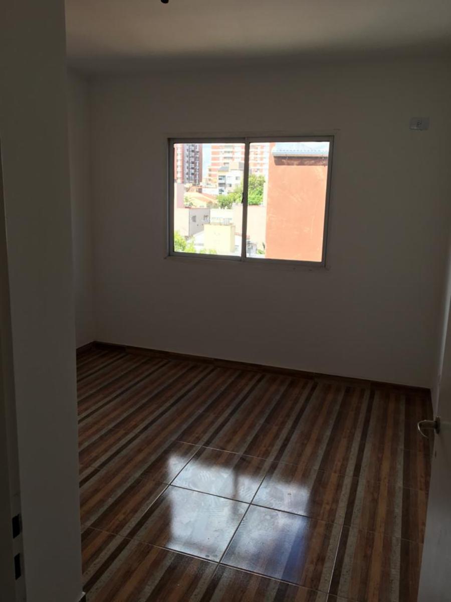 VaqueraPropiedades vende moderno departamento en San Fernando. Libertador al rio. — foto 4