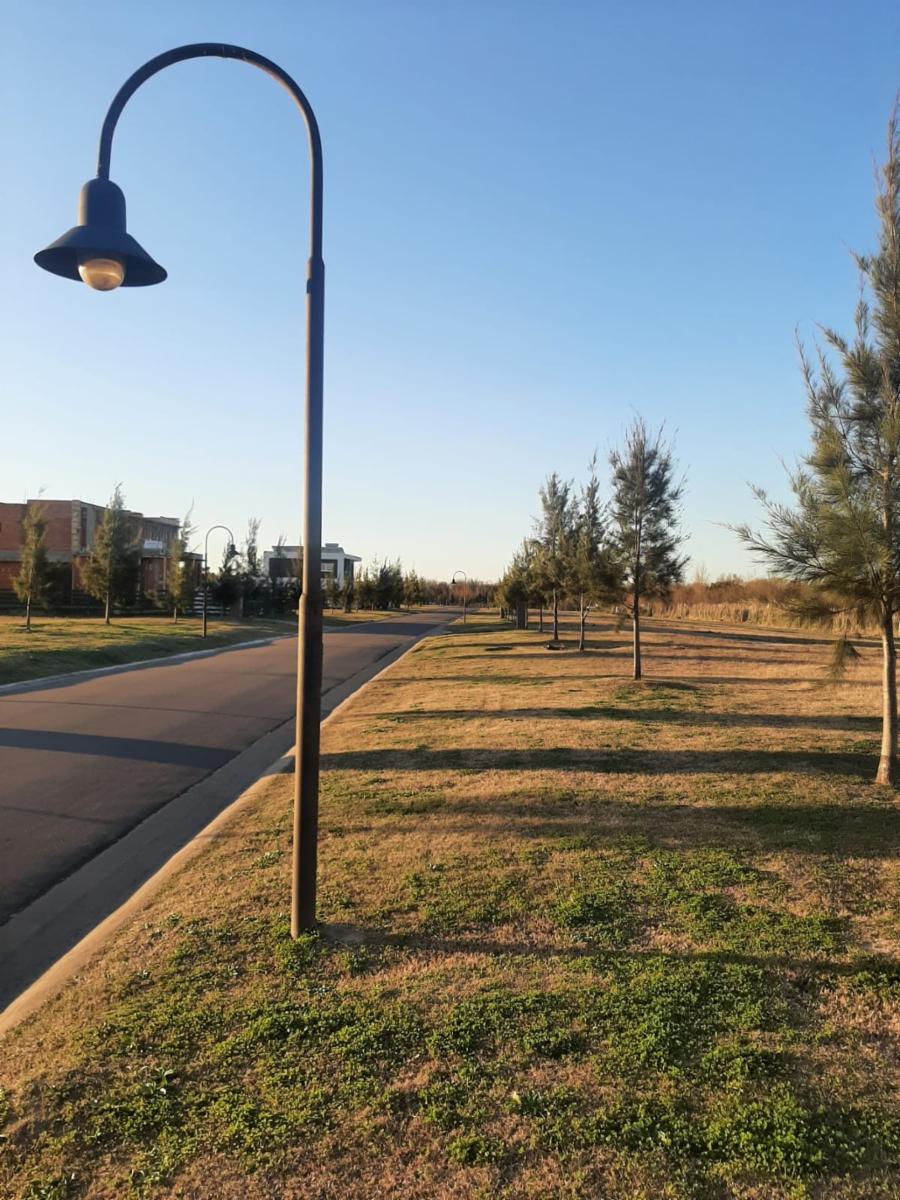 VaqueraPropiedades vende lote en barrio cerrado El Naudir de Escobar. — foto 3