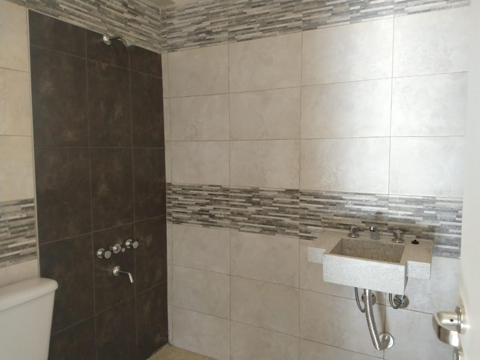 VaqueraPropiedades vende departamento de tres ambientes y dos cocheras en Beccar. — foto 10
