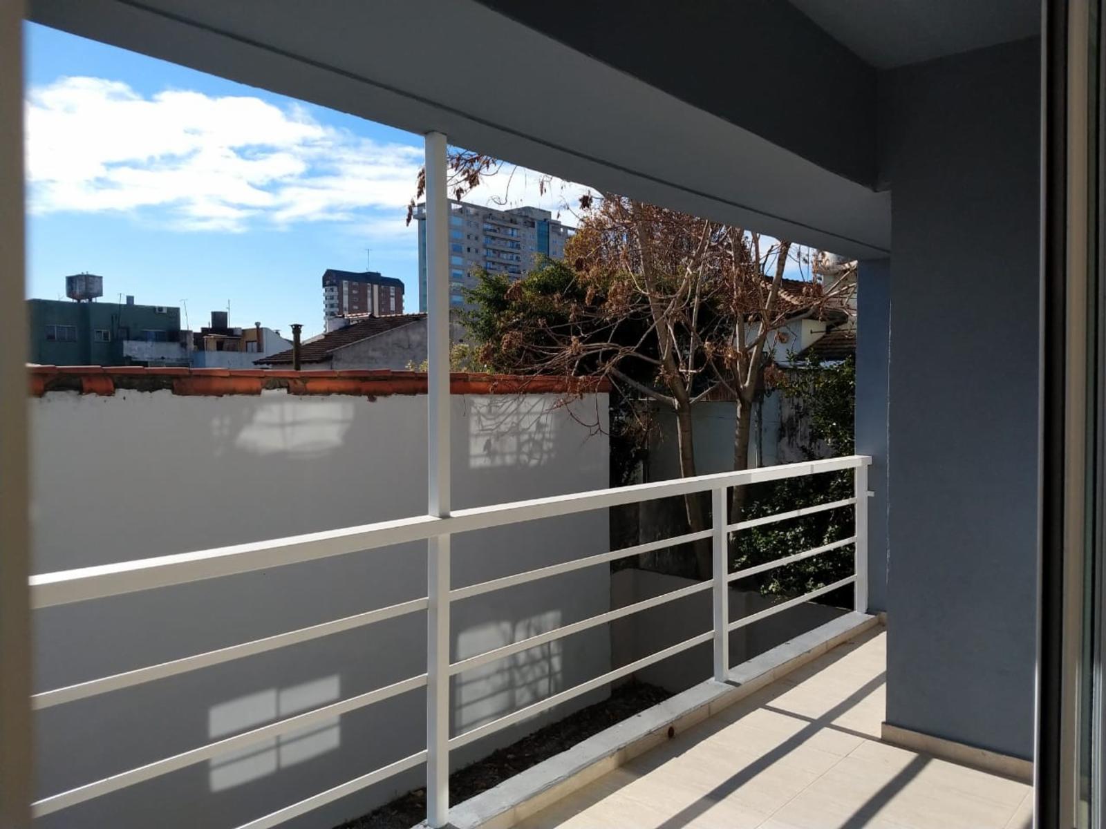 VaqueraPropiedades vende departamento de tres ambientes y dos cocheras en Beccar. — foto 11