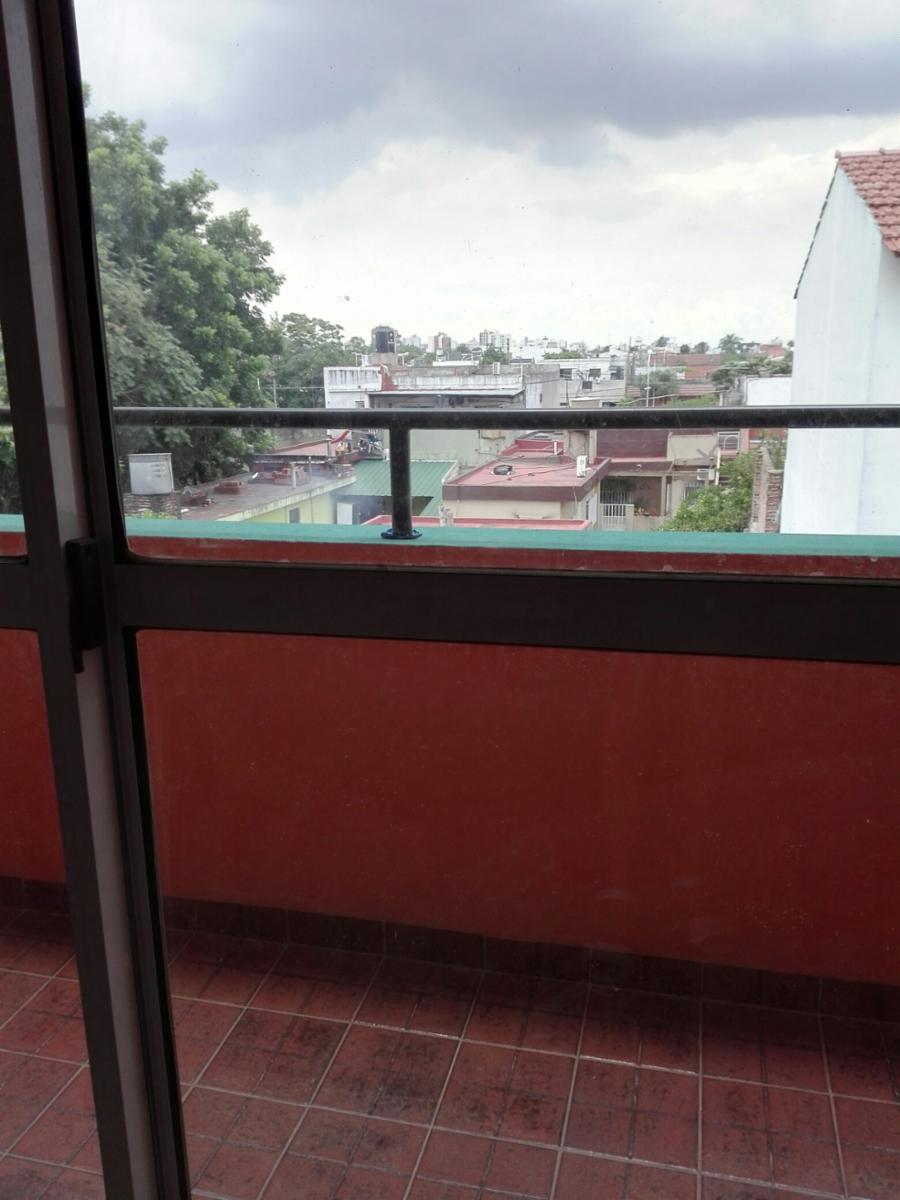 SE VENDE DEPARTAMENTO 2 AMBIENTES CON TERRAZA PRIVADA Y COCHERA EN VILLA LUZURIAGA — foto 4