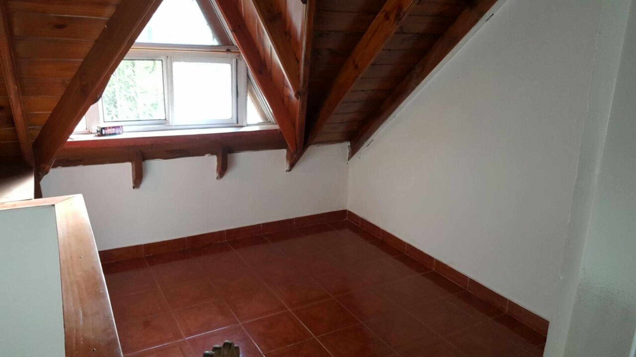 SE VENDE DUPLEX 2 AMBIENTES Y MEDIO CON COCHERA CUBIERTA, COCHERA DESCUBIERTA Y TERRZA EN SAN JUSTO — foto 7