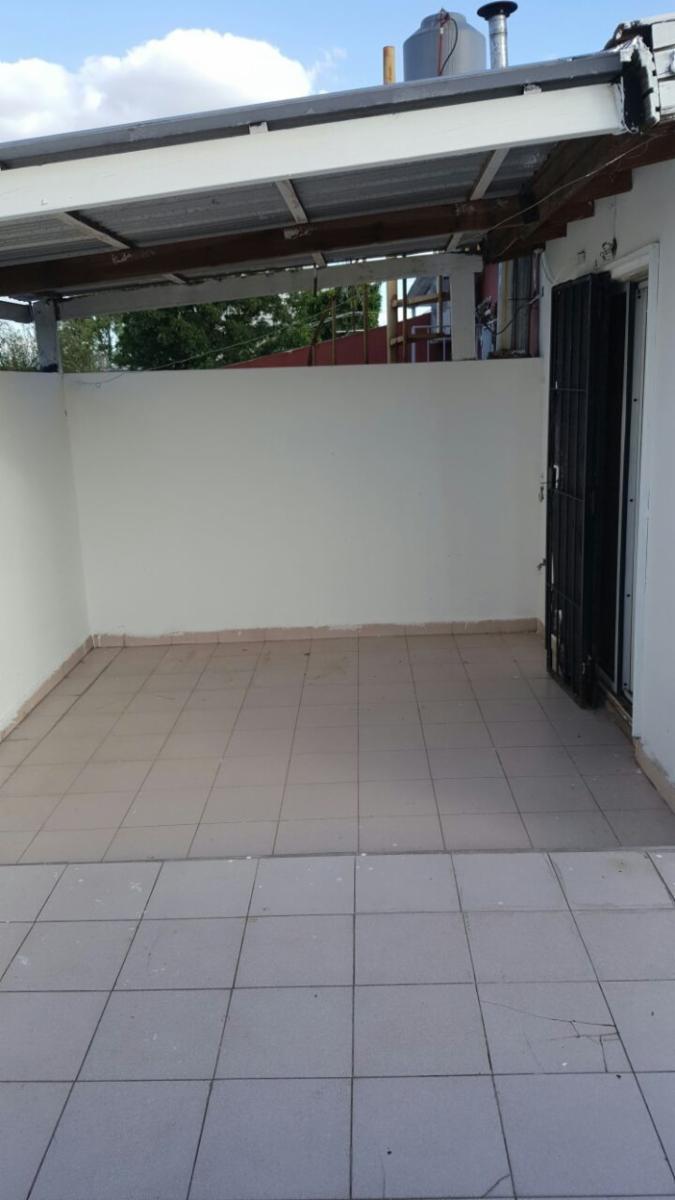 SE VENDE DUPLEX 2 AMBIENTES Y MEDIO CON COCHERA CUBIERTA, COCHERA DESCUBIERTA Y TERRZA EN SAN JUSTO — foto 15