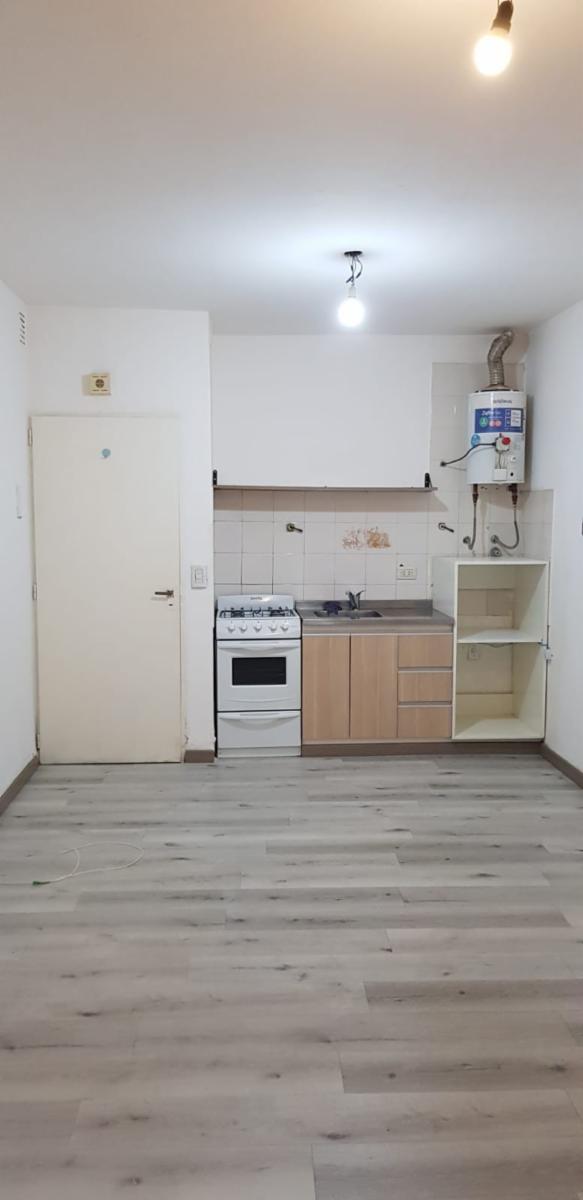 SE ALQUILA MONOAMBIENTE INTERNO CON PATIO LLARRAYA 2236 MATADEROS CABA - 3