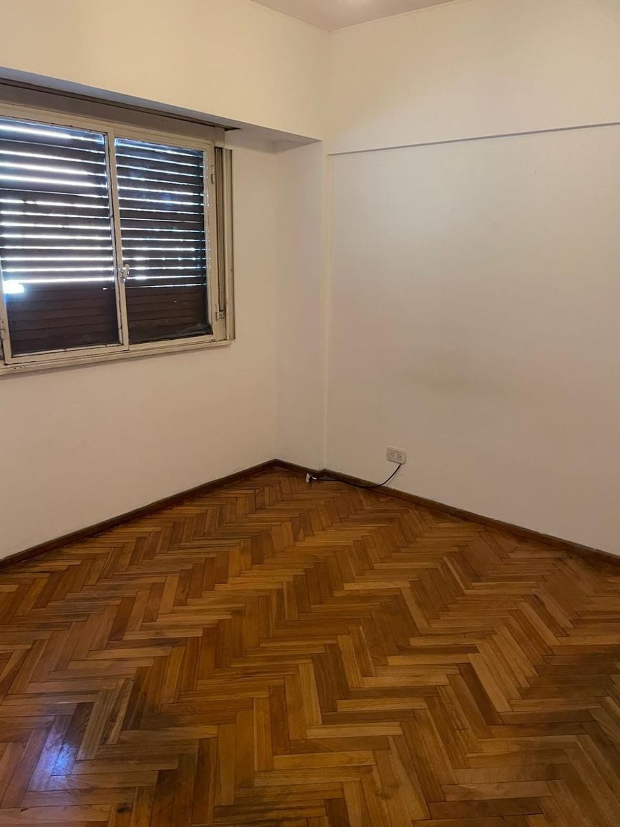 SE VENDE DEPARTAMENTO 2 AMBIENTES EN FLORESTA — foto 5