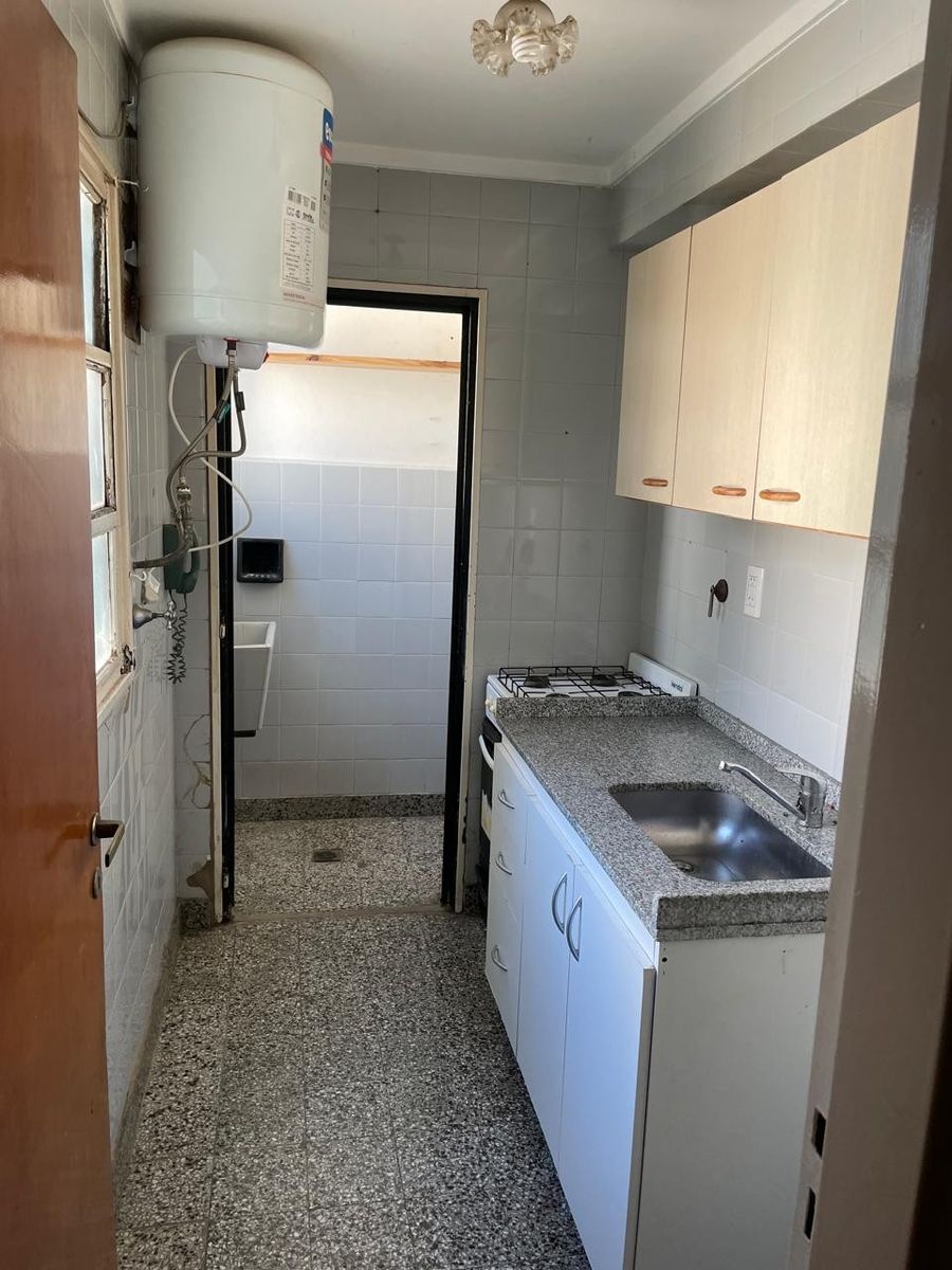 SE VENDE DEPARTAMENTO 2 AMBIENTES EN FLORESTA — foto 9