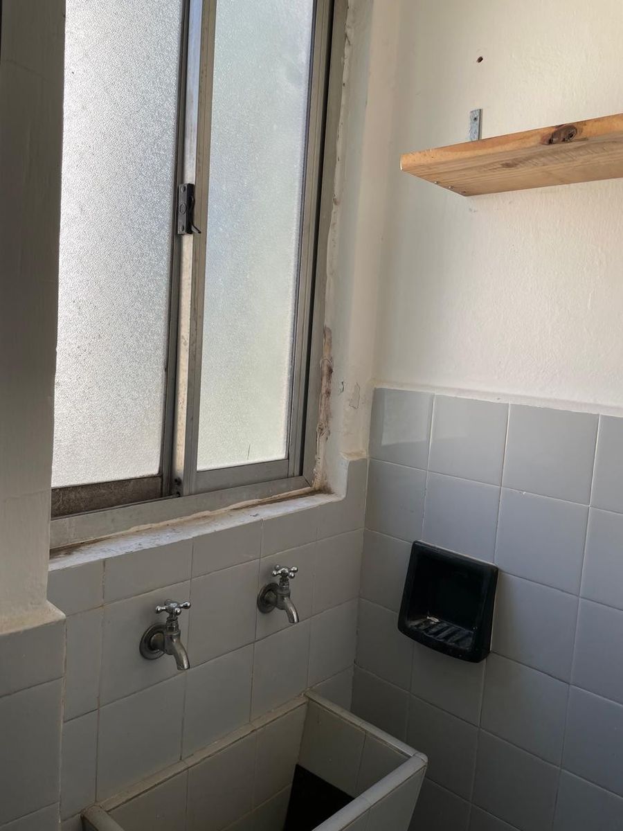 SE VENDE DEPARTAMENTO 2 AMBIENTES EN FLORESTA — foto 12