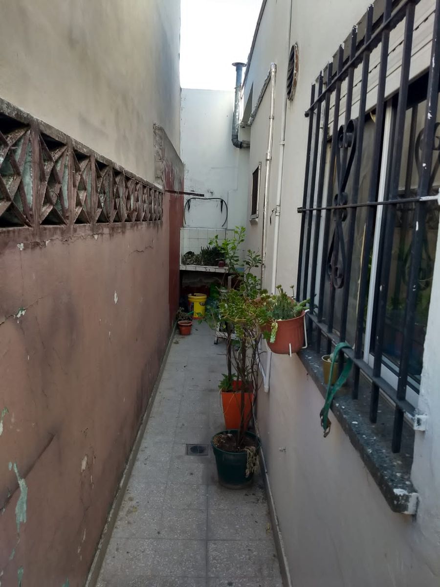 CASA EN VENTA 4 AMBIENTES EN VILLA LUZURIAGA - 18