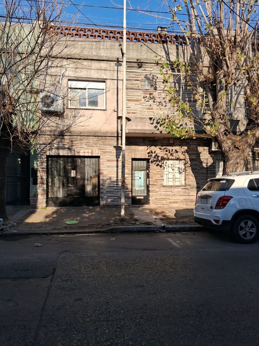 SE VENDE DEPARTAMENTO 3 AMBIENTES CON COCHERA Y TERRAZAPRIVADAENSANJUSTO CENTRO