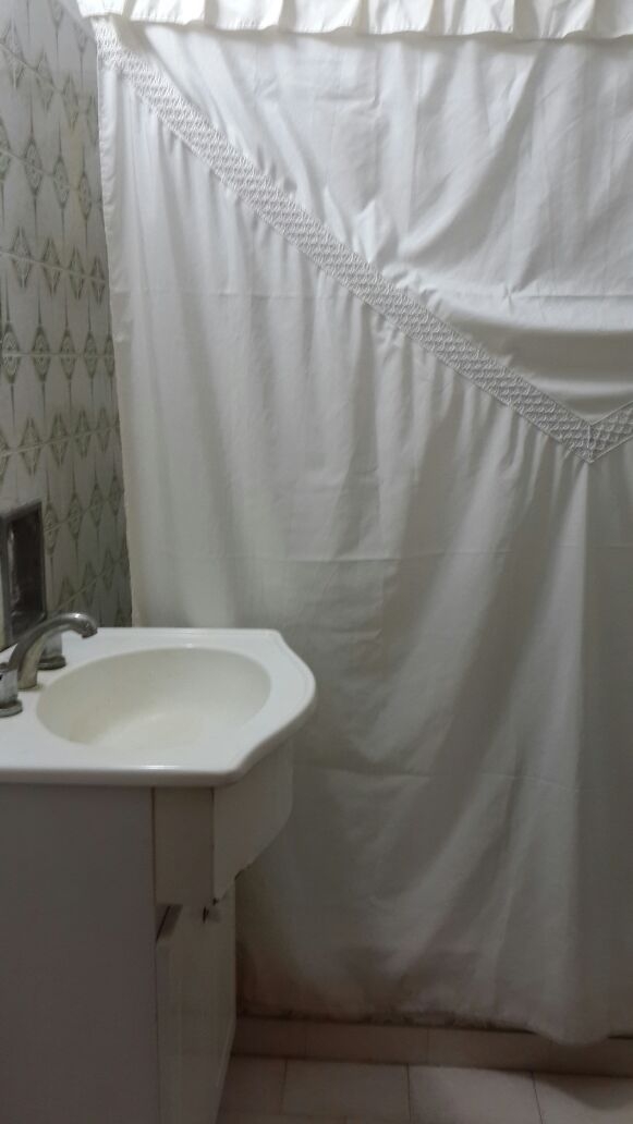SE VENDE CASA 4 AMBIENTES CON QUINCHO Y PARQUE EN SANTA TERESITA — foto 4