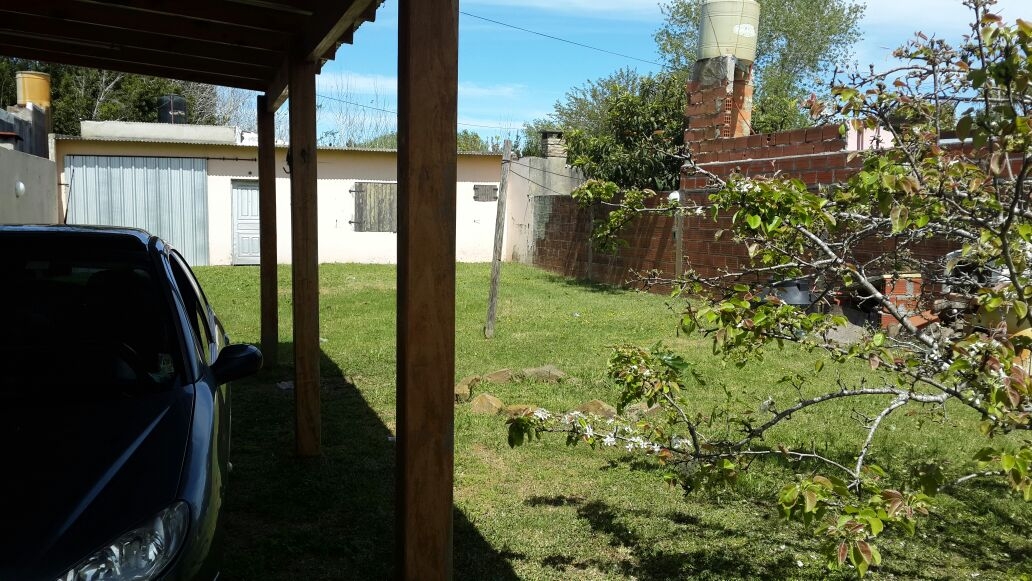 SE VENDE CASA 4 AMBIENTES CON QUINCHO Y PARQUE EN SANTA TERESITA — foto 6