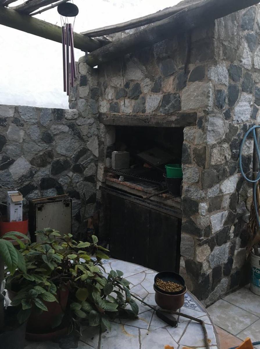 SE VENDE EXCELENTE PROPIEDAD DE DOS DORMITORIOS - BARRIO PELLEGRINI- ALTA GRACIA — foto 5