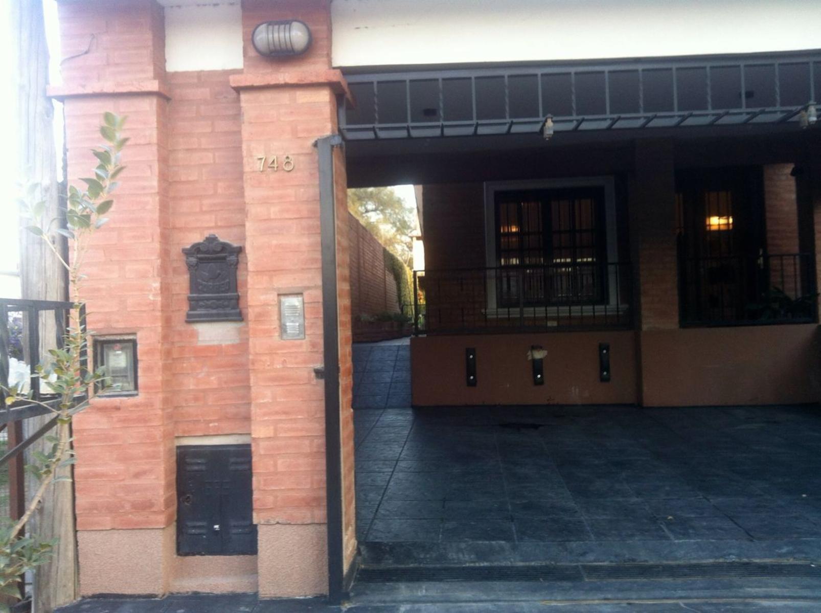 SE VENDE EXCELENTE PROPIEDAD DE TRES DORMITORIOS / ALTA GRACIA — foto 4