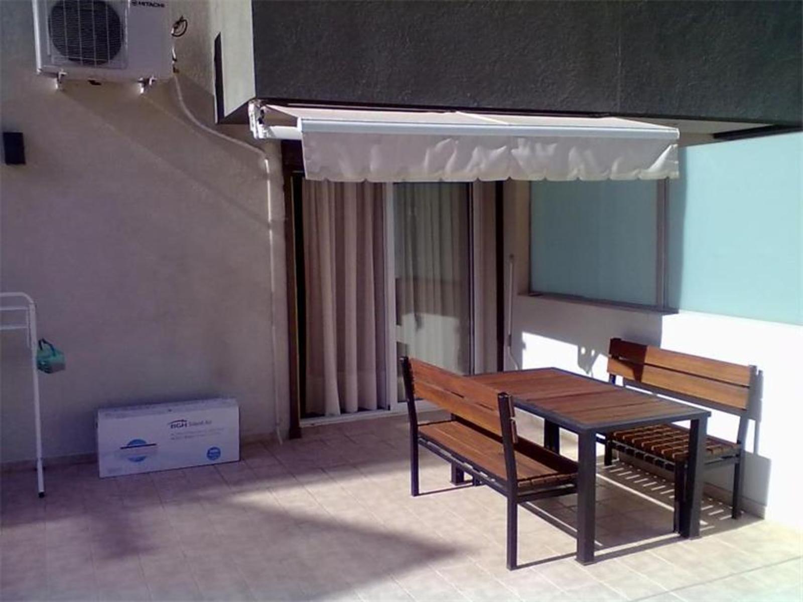 DEPTO 2 DORM DE CATEGORÍA, OBISPO TREJO 1131, GRAN TERRAZA CON ASADOR, CALEFACCIÓN CENTRAL, TOTALMENTE EQUIPADO, OPCIÓN COCHERA CON BAULERA AMPLIA... EXCELENTE — foto 2