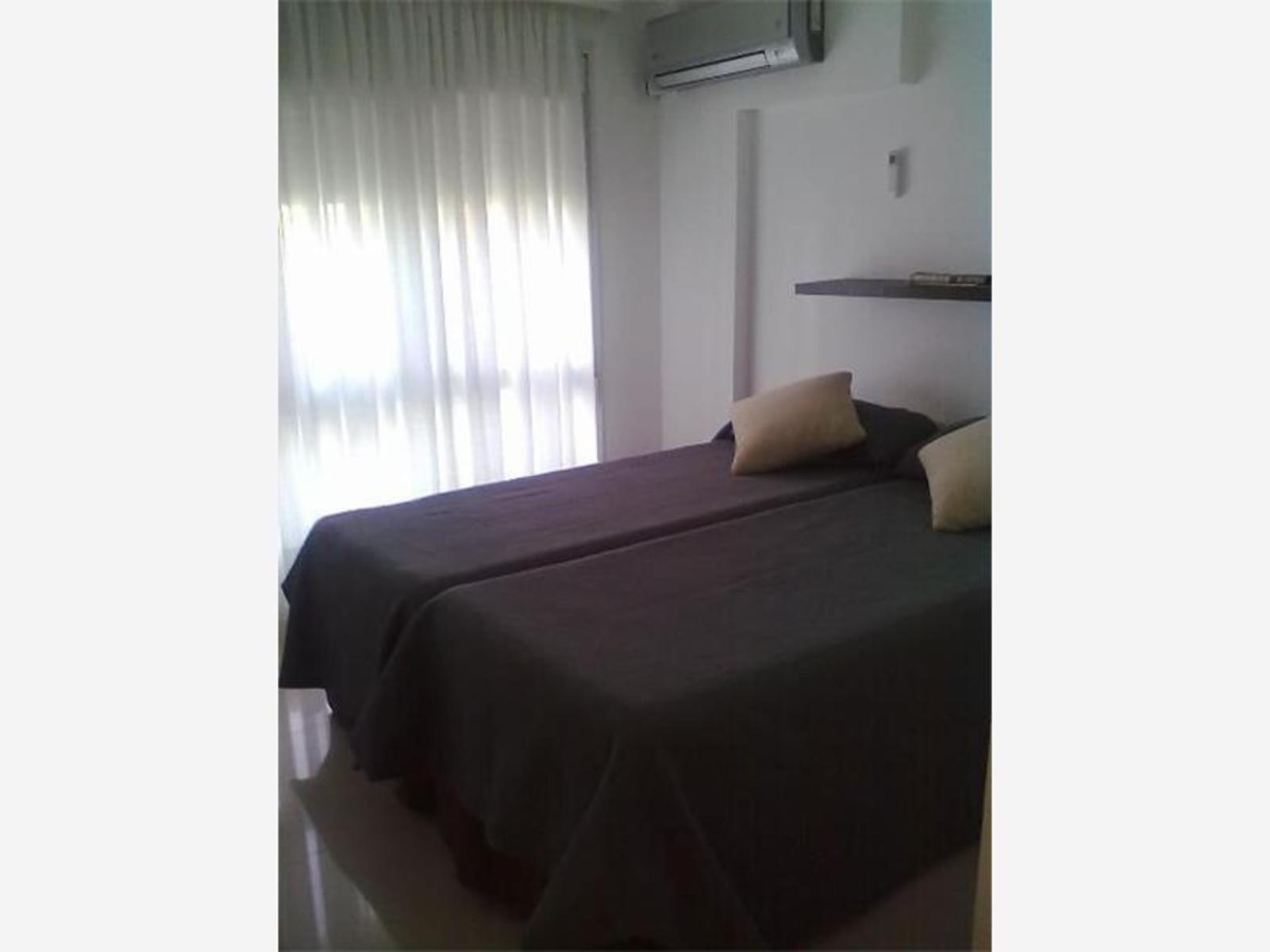 DEPTO 2 DORM DE CATEGORÍA, OBISPO TREJO 1131, GRAN TERRAZA CON ASADOR, CALEFACCIÓN CENTRAL, TOTALMENTE EQUIPADO, OPCIÓN COCHERA CON BAULERA AMPLIA... EXCELENTE — foto 7