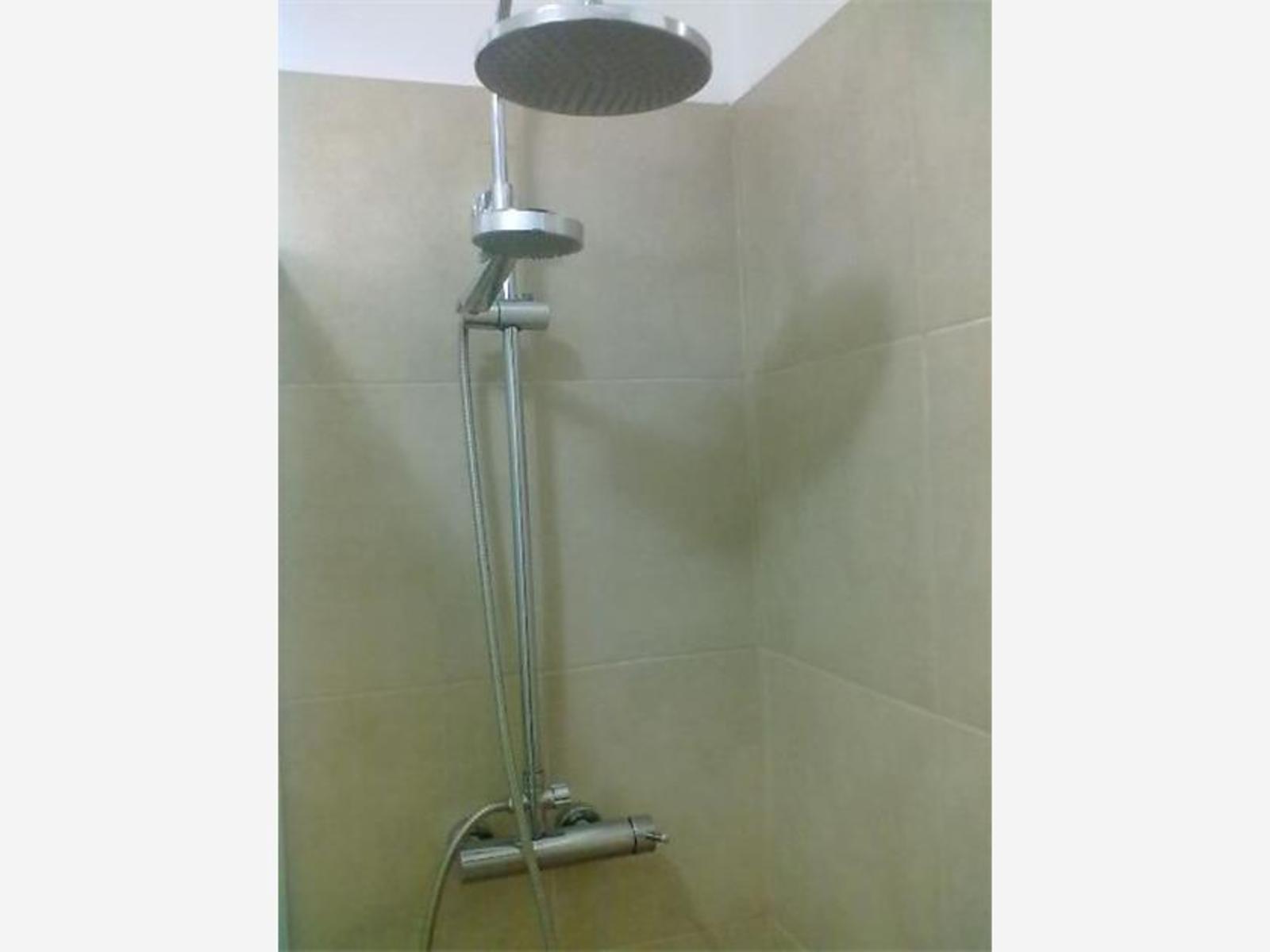 DEPTO 2 DORM DE CATEGORÍA, OBISPO TREJO 1131, GRAN TERRAZA CON ASADOR, CALEFACCIÓN CENTRAL, TOTALMENTE EQUIPADO, OPCIÓN COCHERA CON BAULERA AMPLIA... EXCELENTE — foto 12