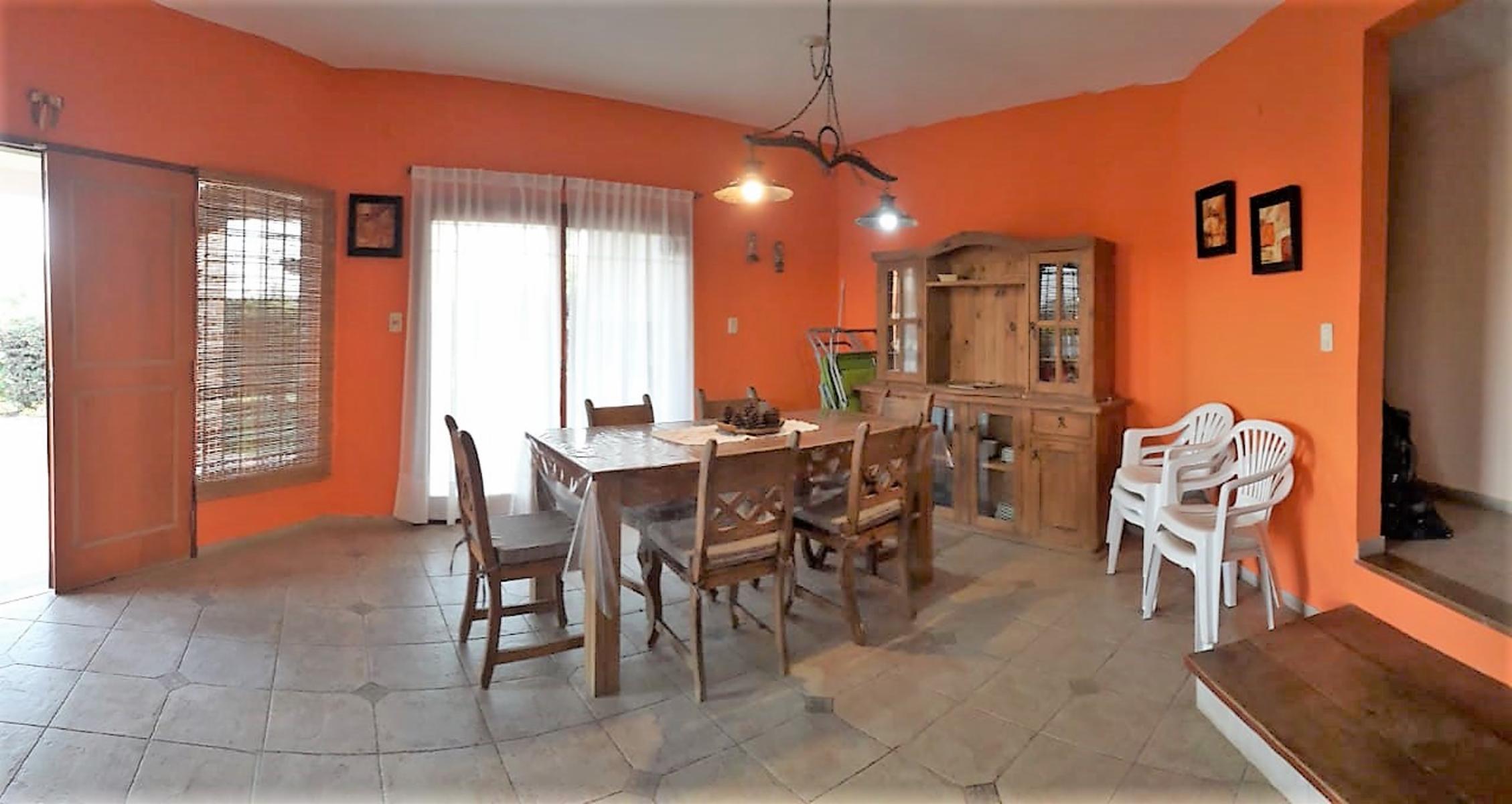 POTRERO DE GARAY, A 2 CUADRAS DEL LAGO CON PISCINA, CAPACIDAD HASTA 7 PERSONAS - 8