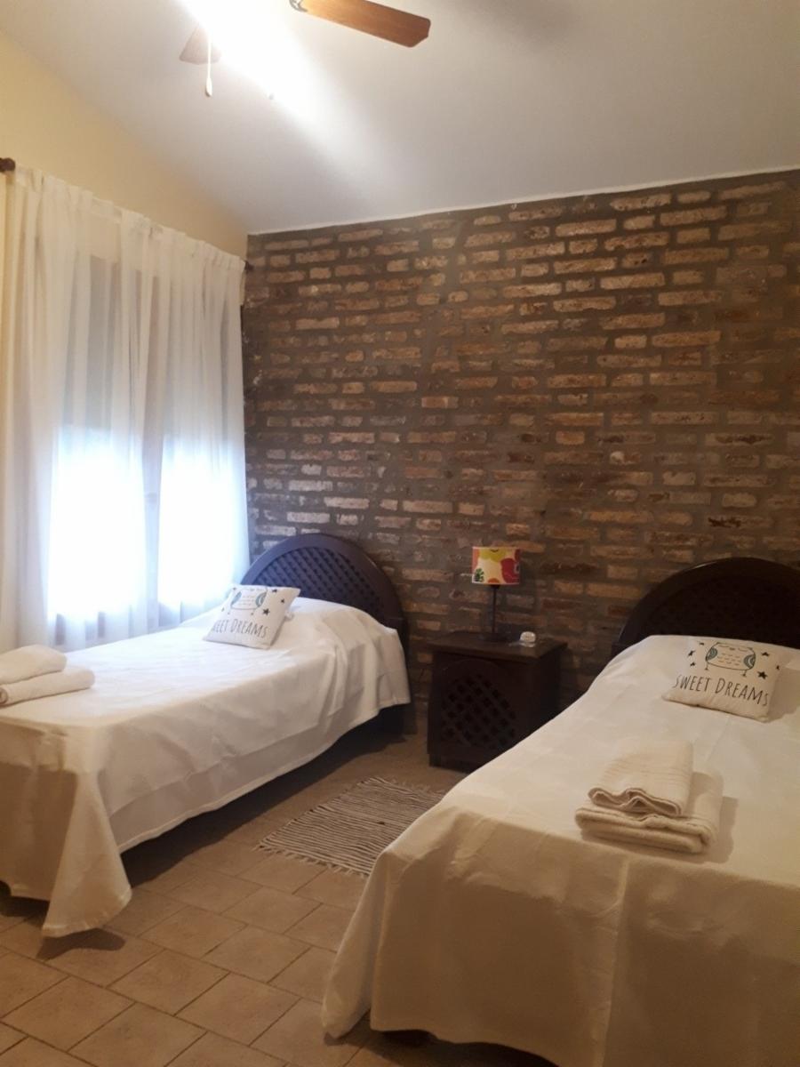 POTRERO DE GARAY, A 2 CUADRAS DEL LAGO CON PISCINA, CAPACIDAD HASTA 7 PERSONAS - 11