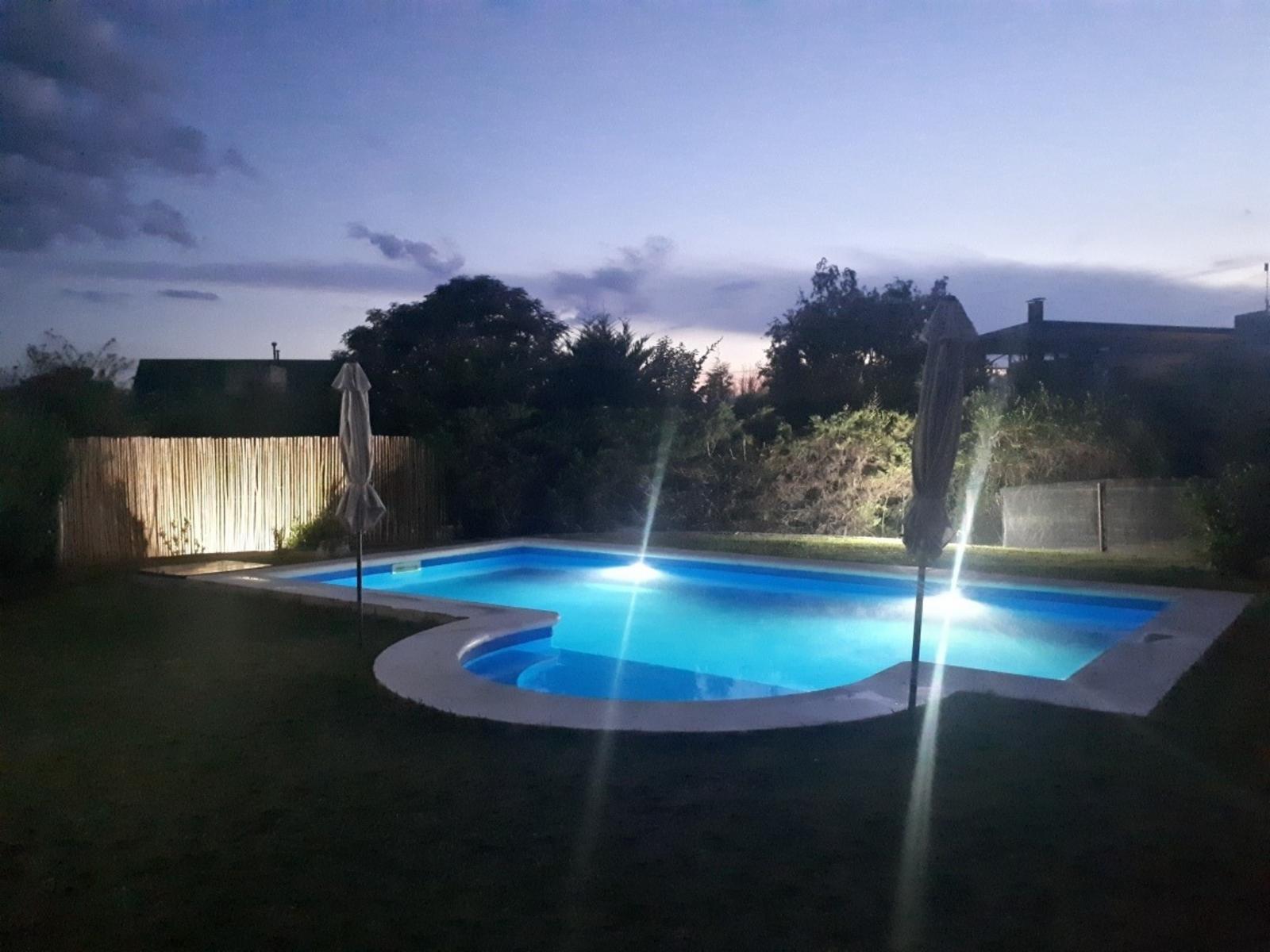 POTRERO DE GARAY, A 2 CUADRAS DEL LAGO CON PISCINA, CAPACIDAD HASTA 7 PERSONAS - 12