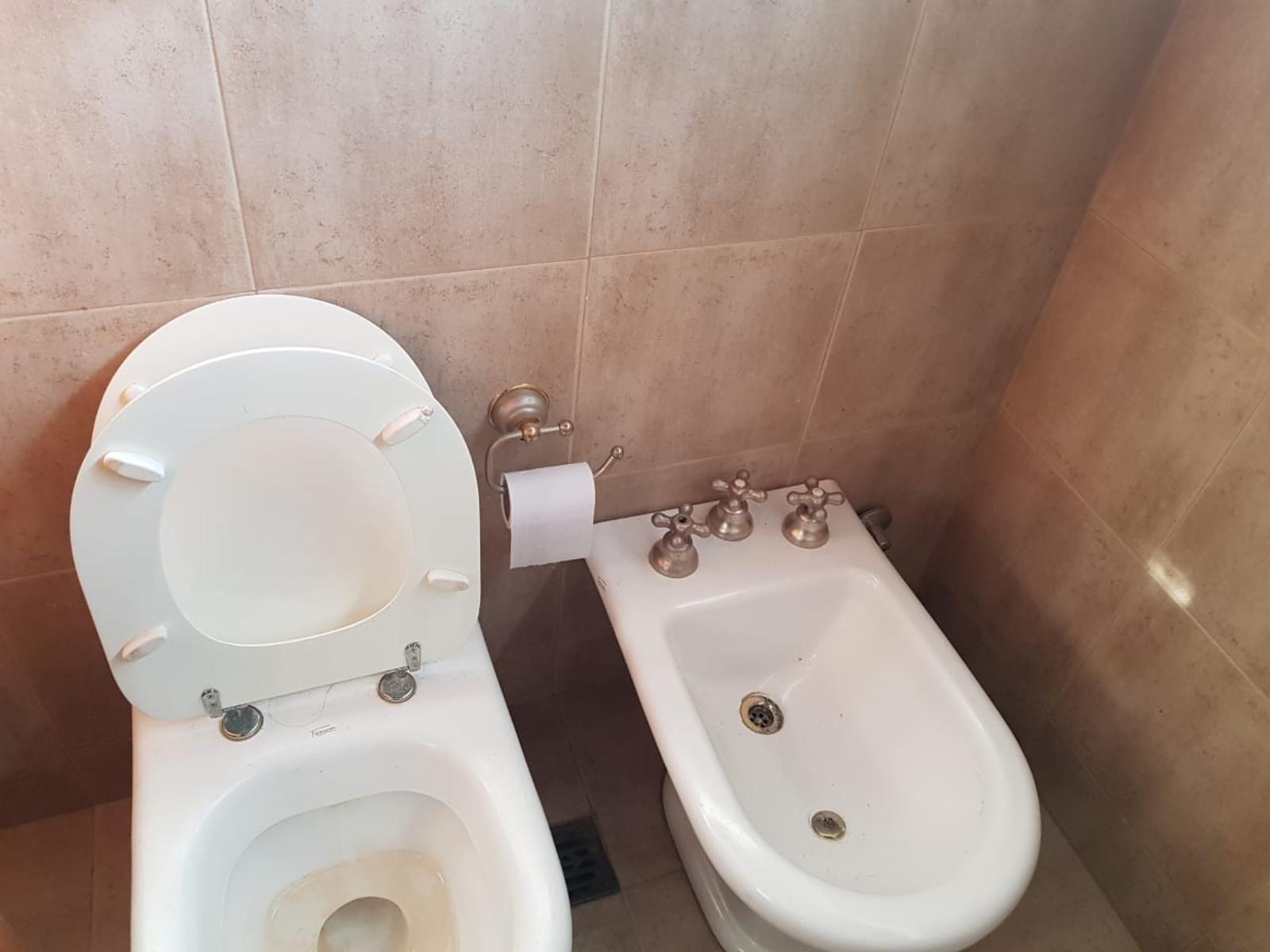 CASA DE 3/4 DORMITORIOS EN QUEBRADA DE LAS ROSAS, SOBRE CALLE CHAMCAY, ESCRITURA Y POSESIÓN INMEDIATA. — foto 14