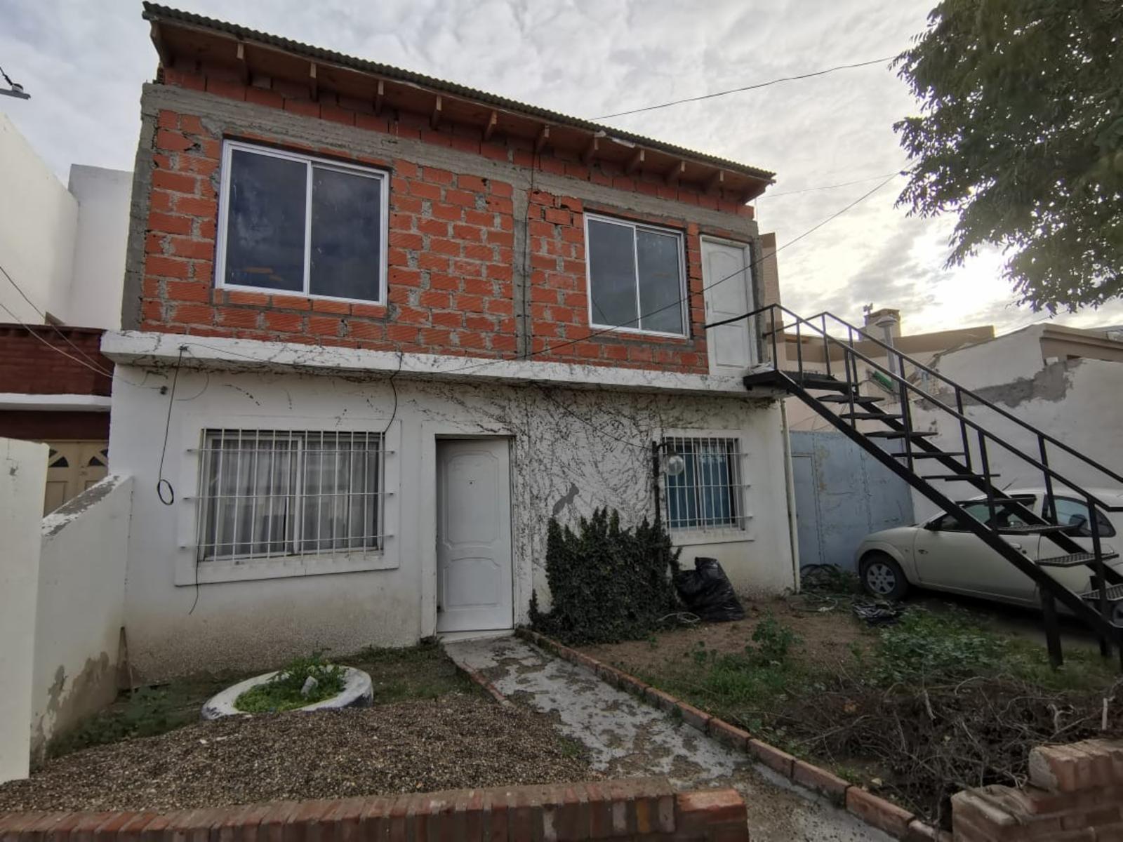 CASA EN VENTA 2 DORMITORIOS Y DEPARTAMENTO A TERMINAR, PUERTO MADRYN CHUBUT — foto 2