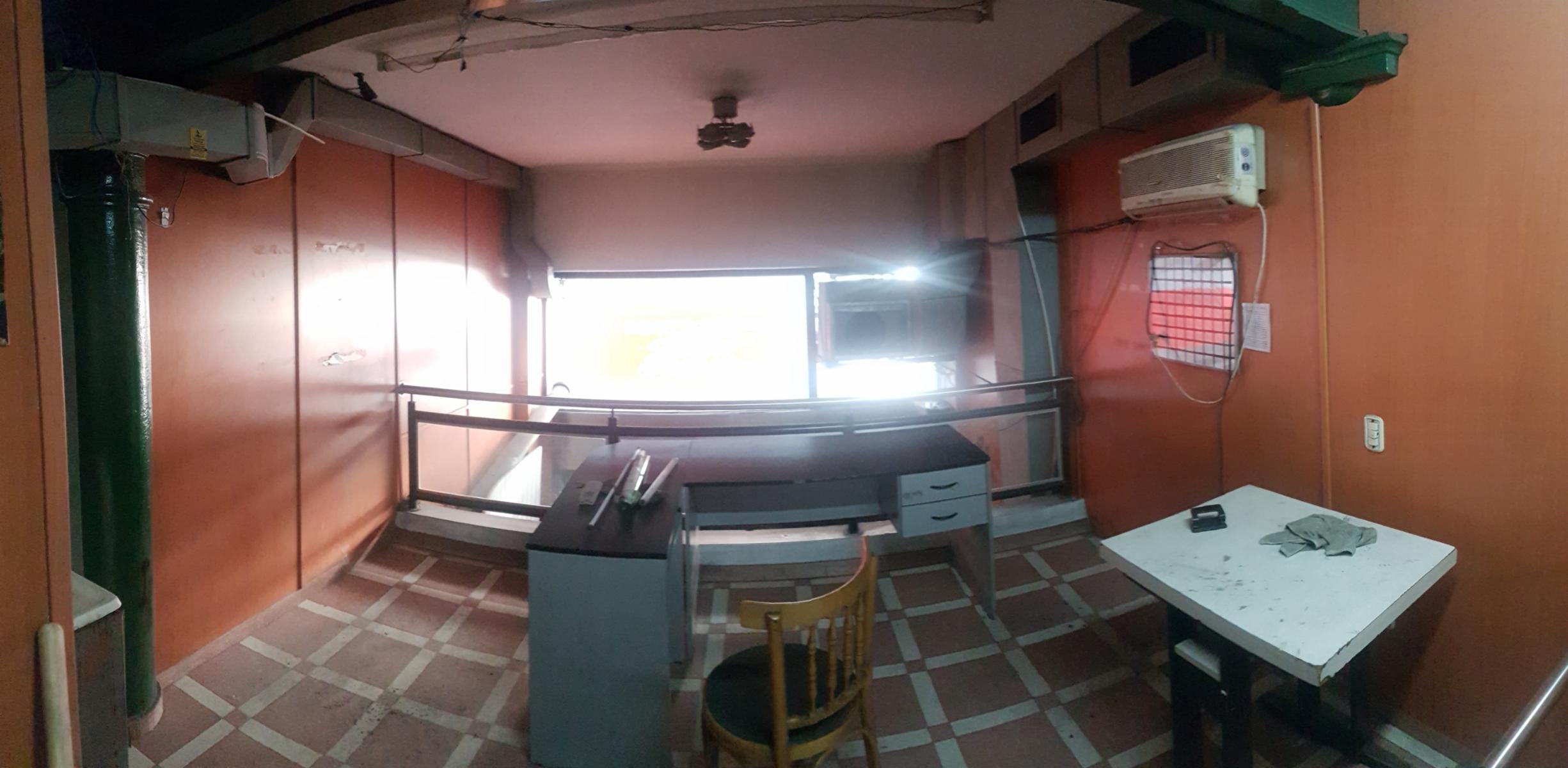 Tte Gral JD Peron 1300 GRAN LOCAL EXCELENTE ZONA TODO DESTINO BAÑOS AMBOS SEXOS — foto 5