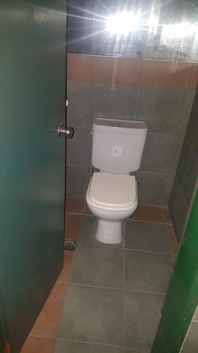 Tte Gral JD Peron 1300 GRAN LOCAL EXCELENTE ZONA TODO DESTINO BAÑOS AMBOS SEXOS — foto 7