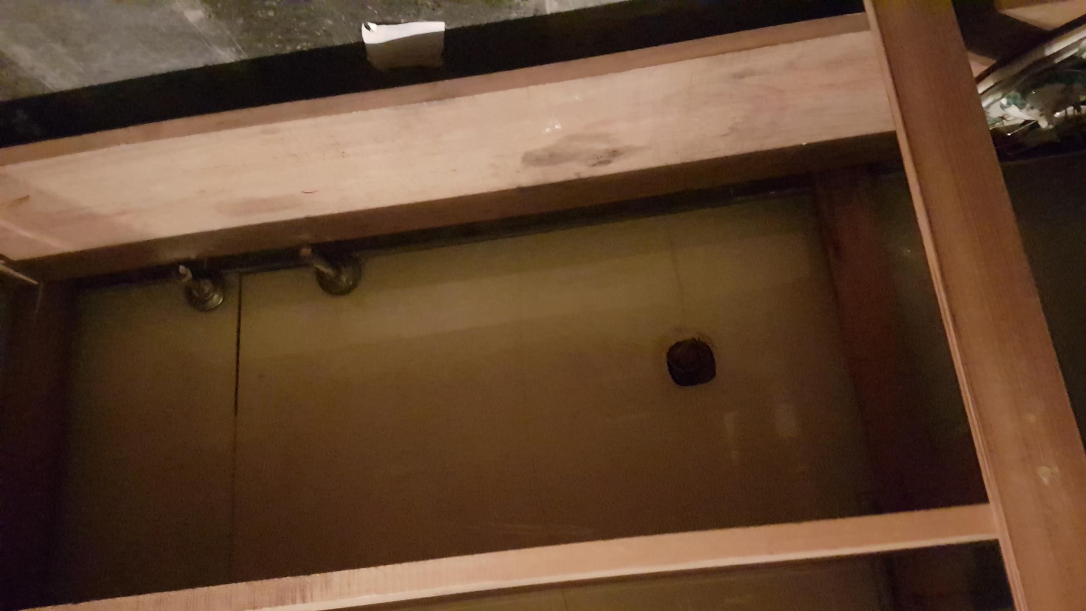Tte Gral JD Peron 1300 GRAN LOCAL EXCELENTE ZONA TODO DESTINO BAÑOS AMBOS SEXOS — foto 11