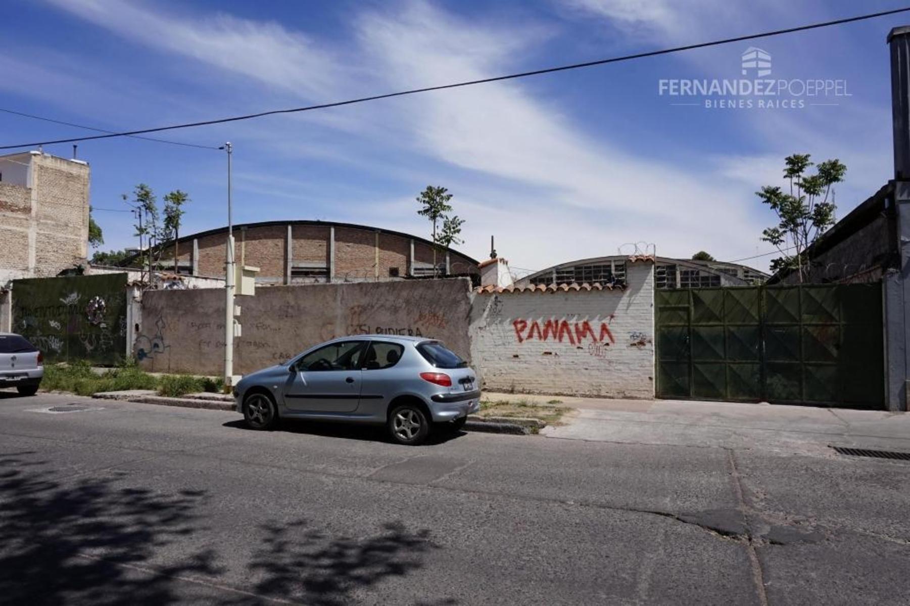 FERNANDEZ POEPPEL Alquila Playa Estacionamiento 1000 m2 Mendoza - 5