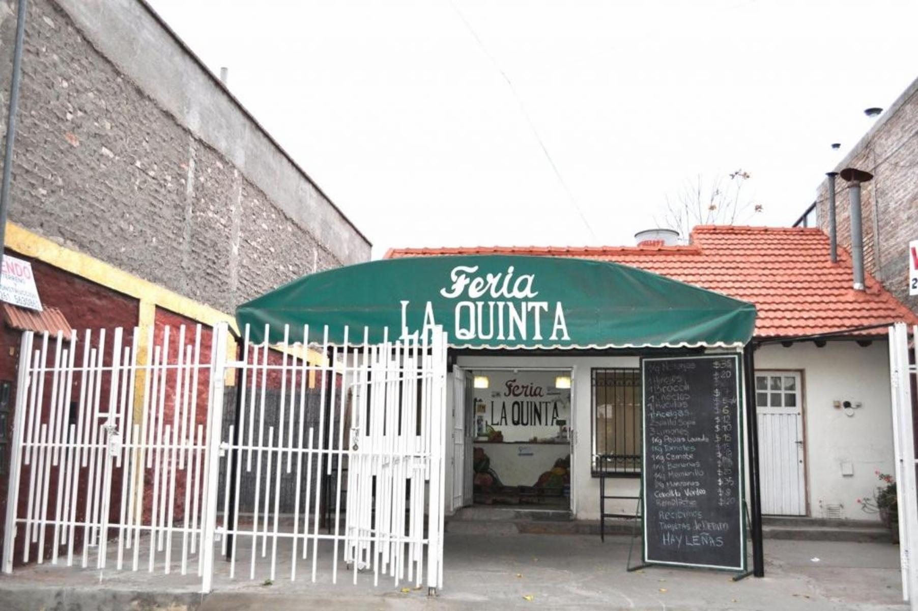 FERNANDEZ POEPPEL Vende Propiedad Comercial Quinta Seccion Mendoza - 1