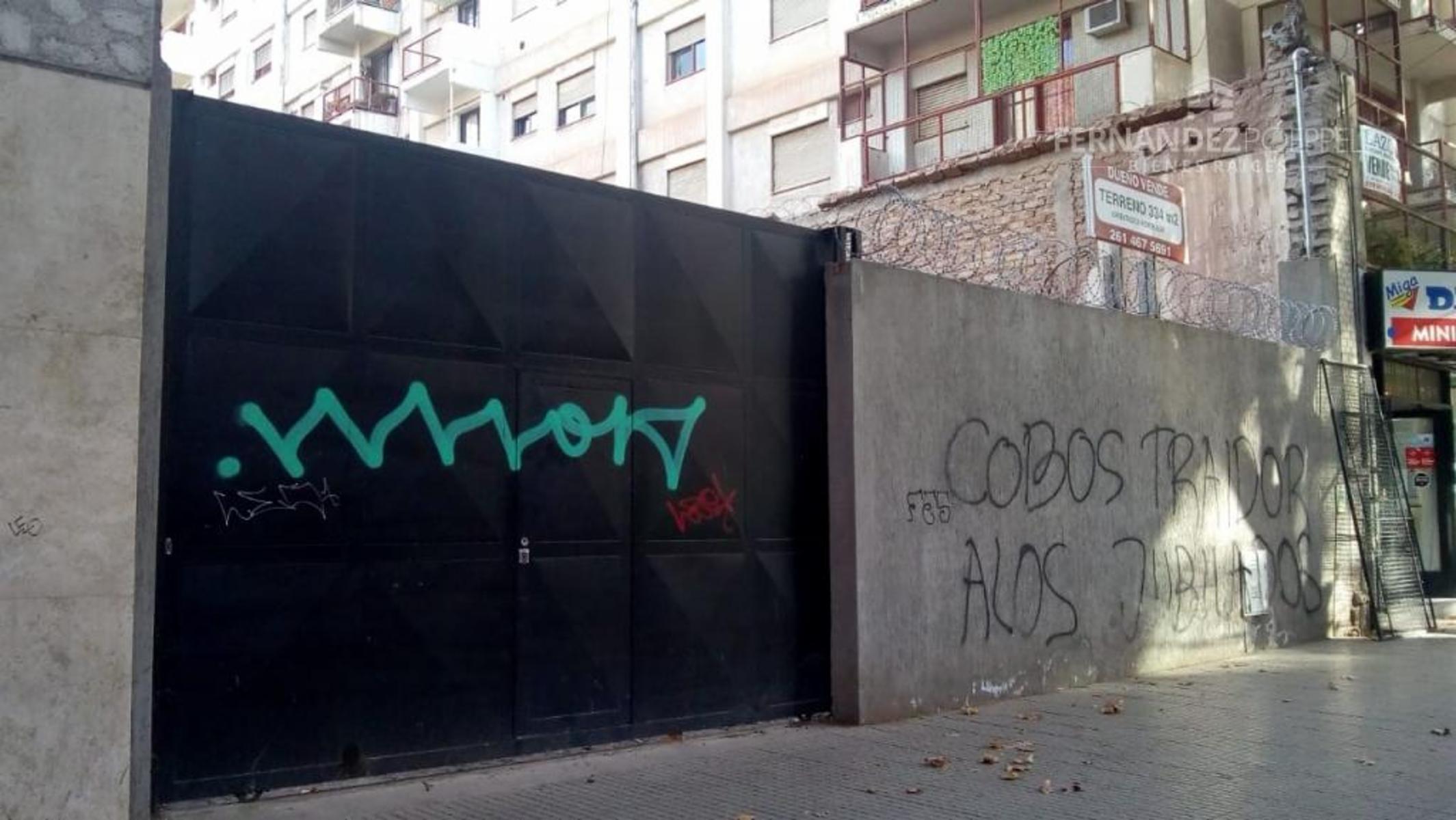 FERNANDEZ POEPPEL Vende Terreno Urbano Centrico 334 m2 Capital - 4