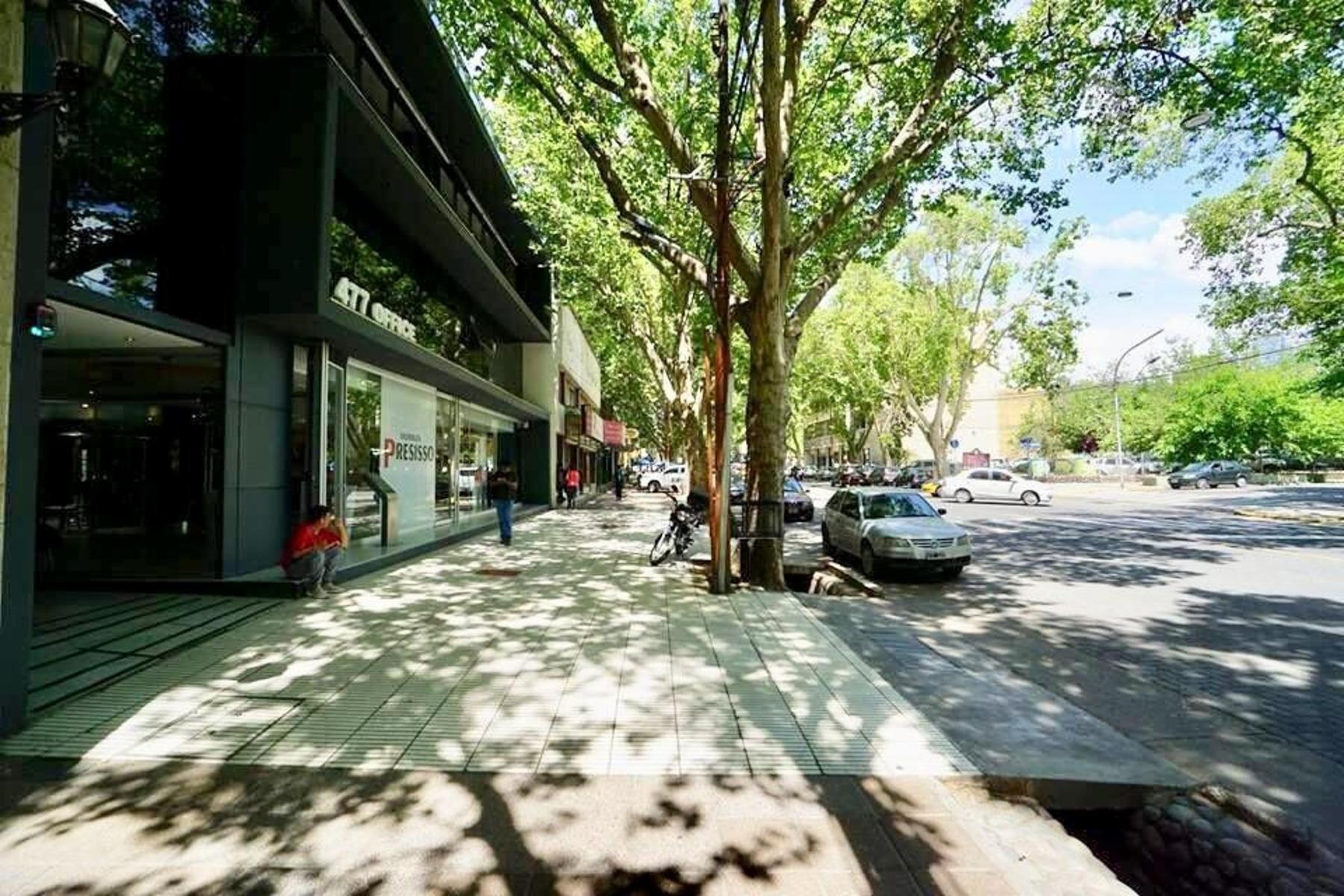 VENTA Propiedad A Valor Terreno Barrio Civico Ciudad Mendoza - 10