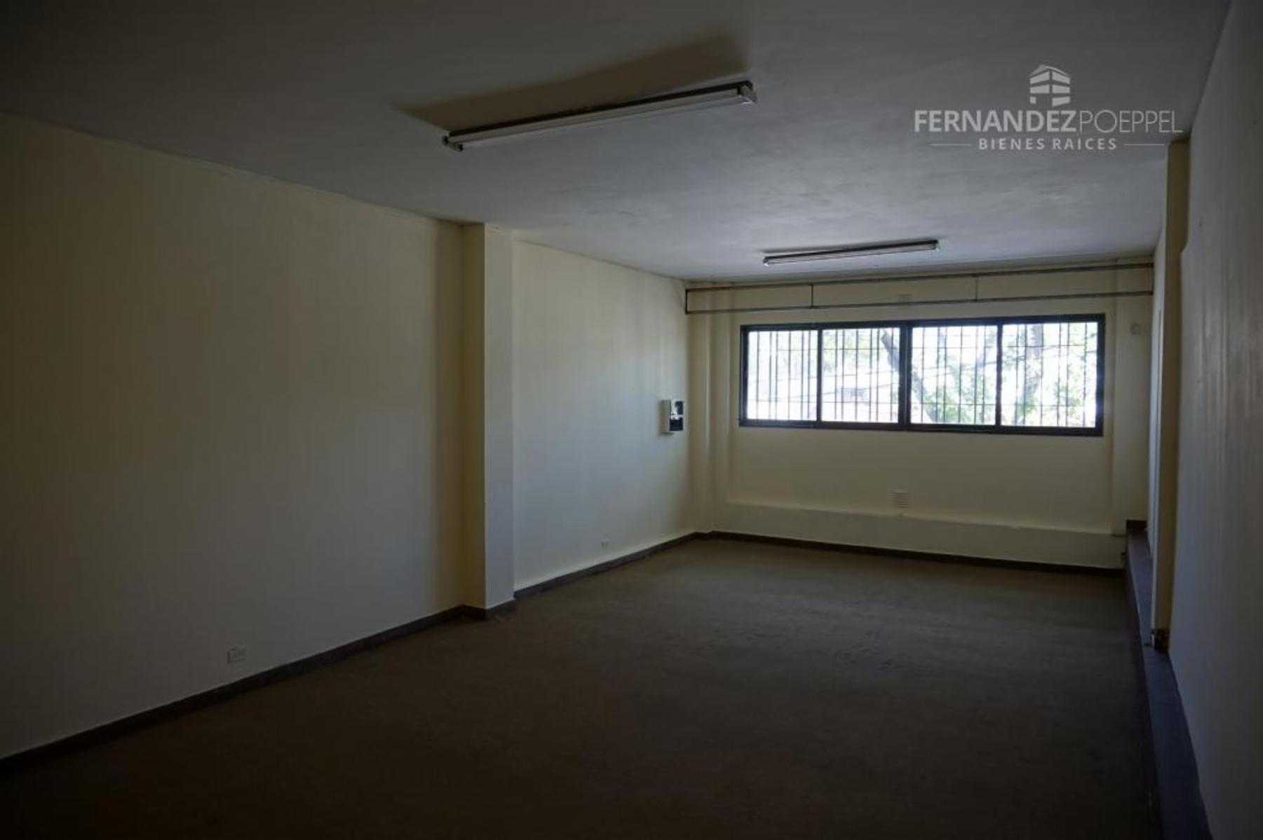 SE ALQUILA Oficina Comercial Empresas Instituciones Ciudad Mendoza - 33